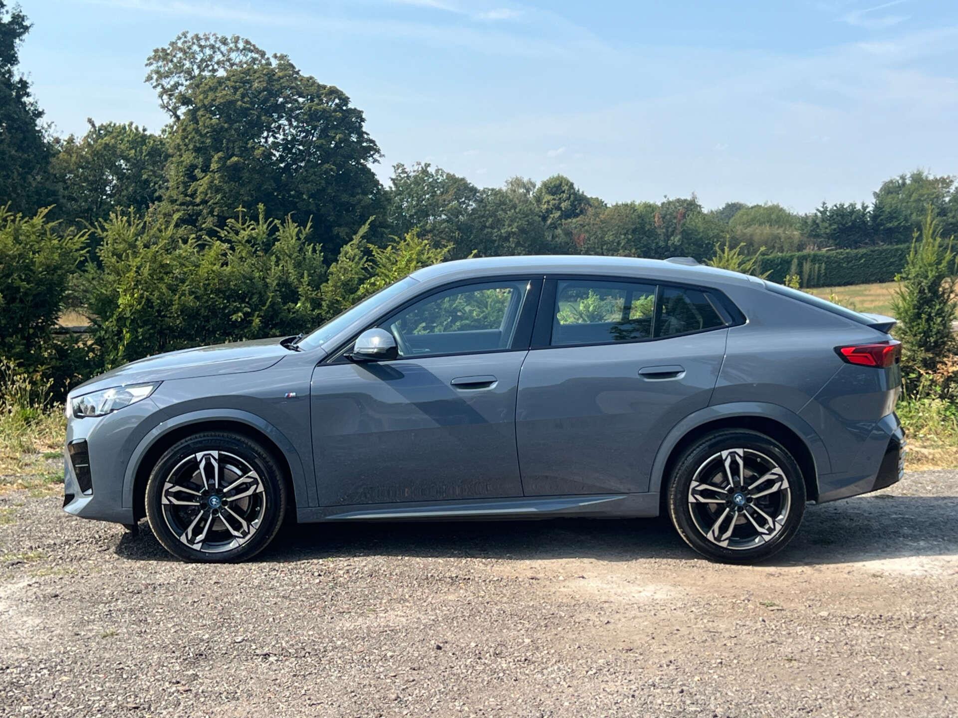 BMW Ix2 view 5