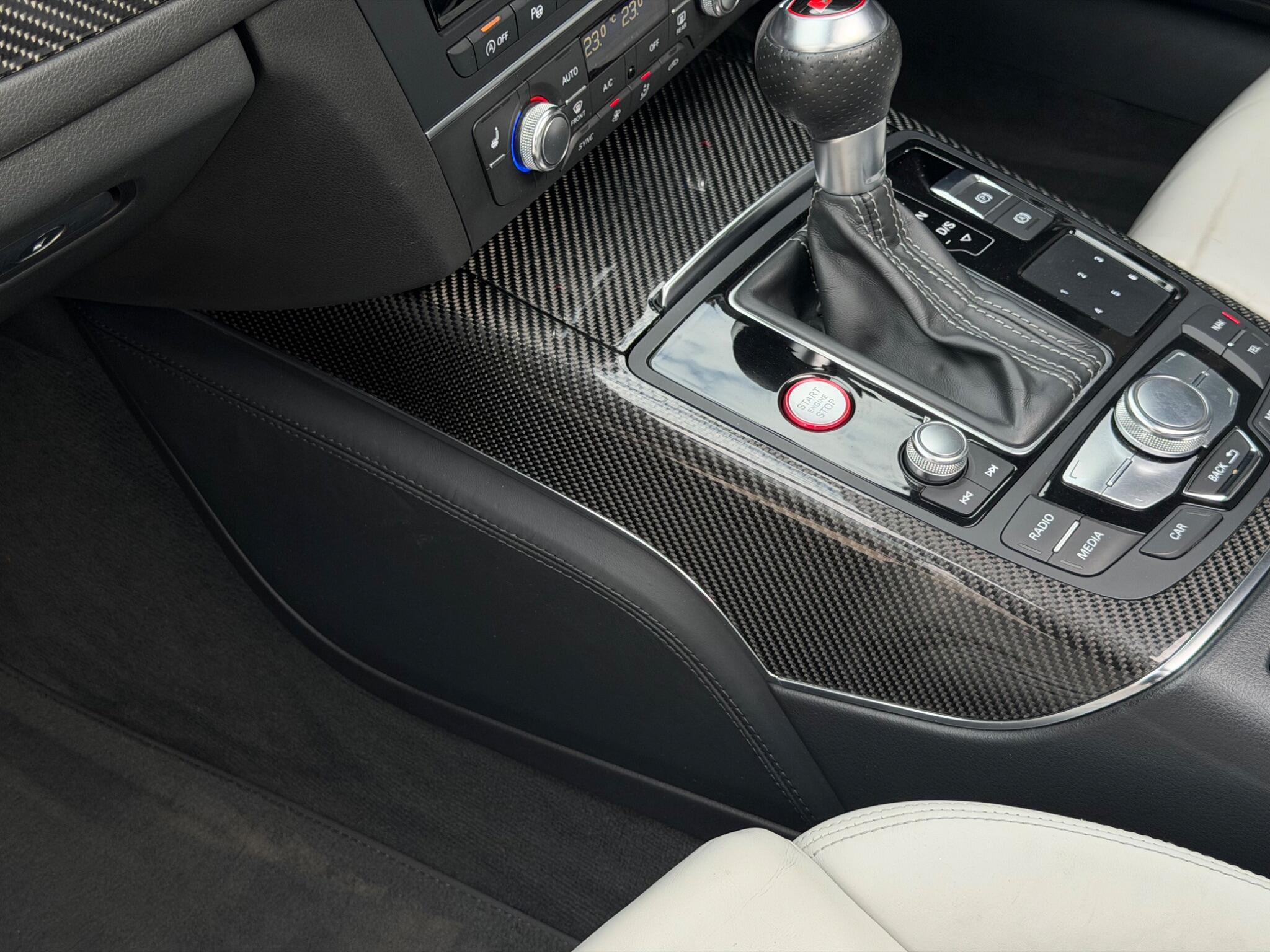 Audi RS6 view 21
