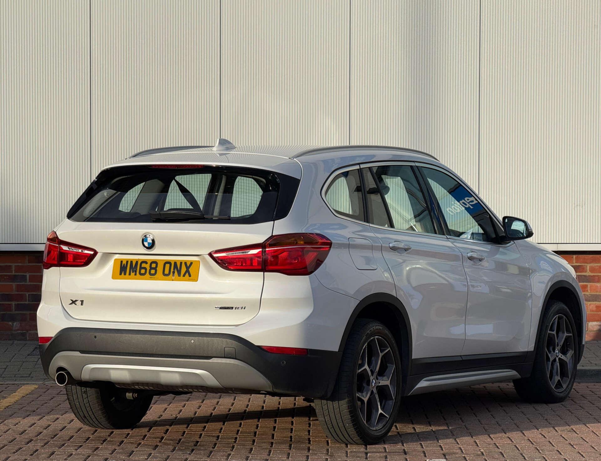 BMW X1 view 10