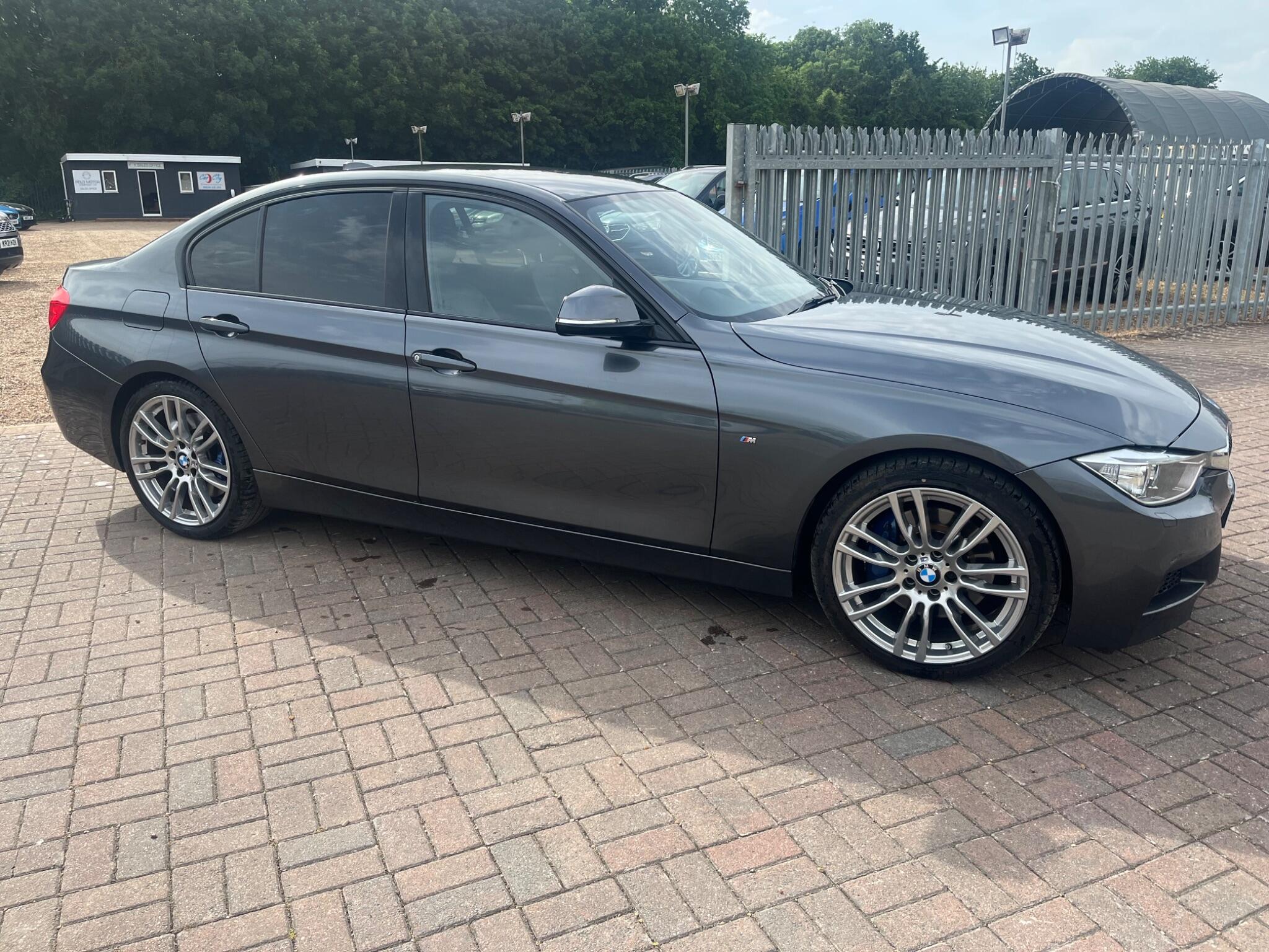 BMW 3 Series view 6