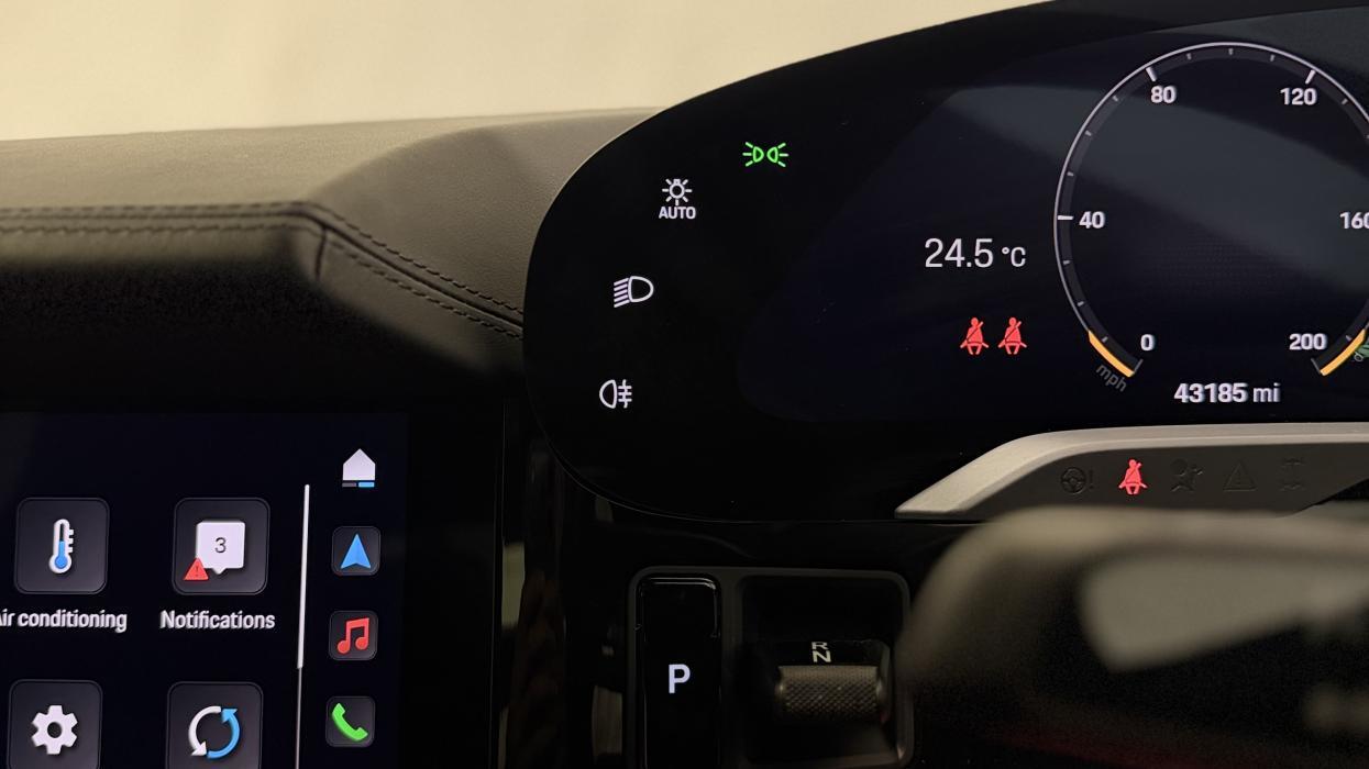 Porsche Taycan view 14