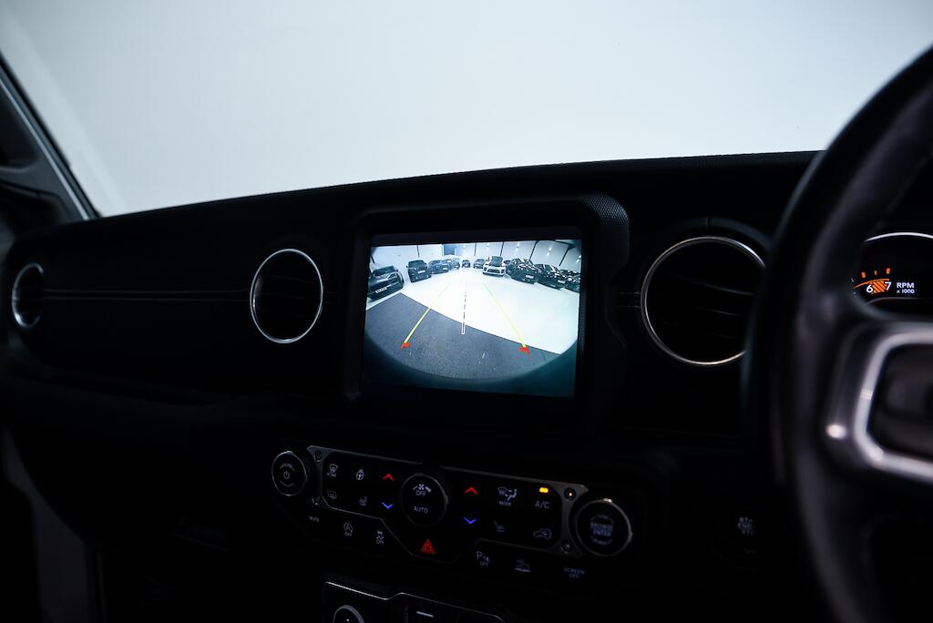 Jeep Wrangler view 27