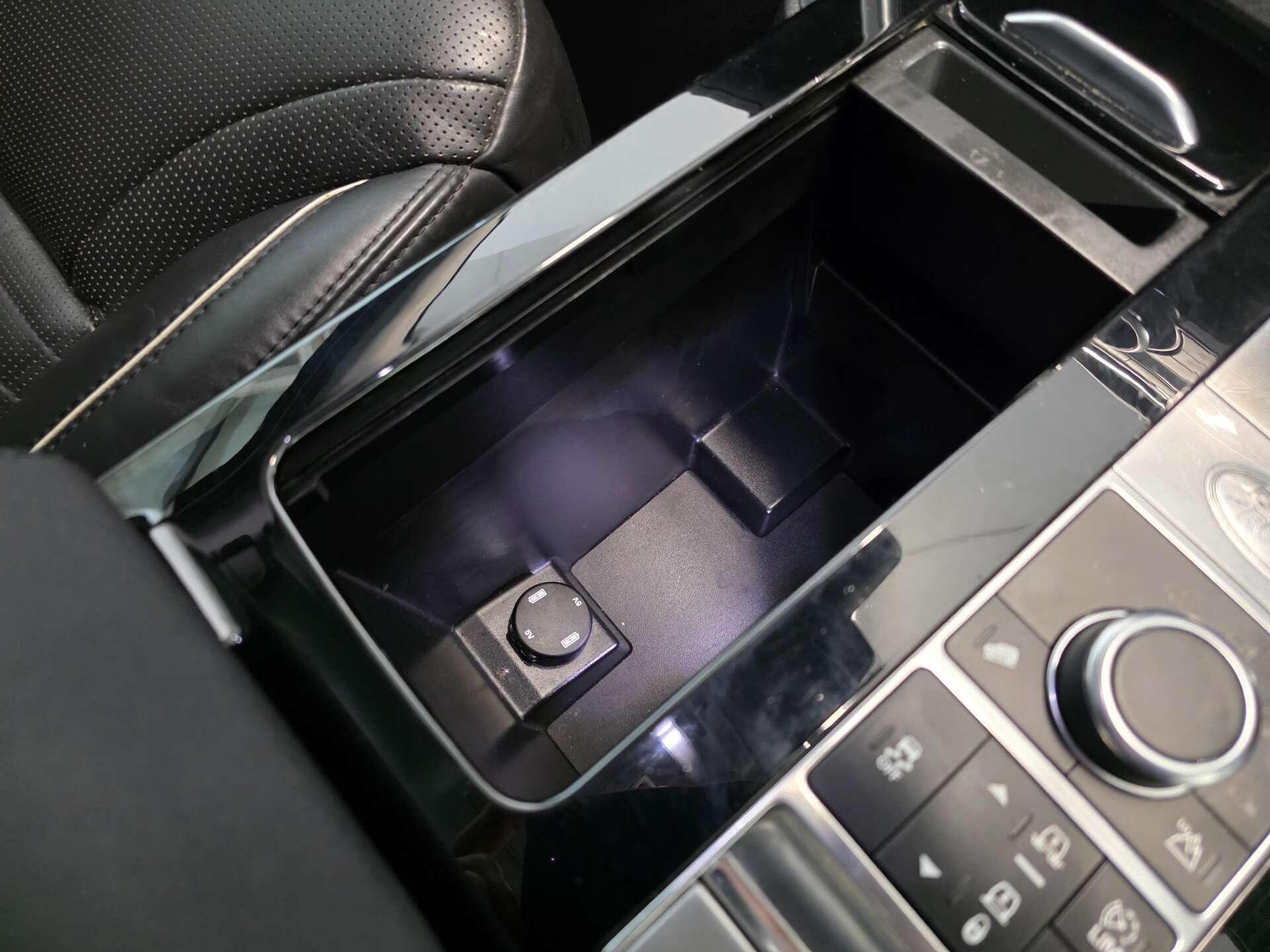 Land Rover Discovery view 37
