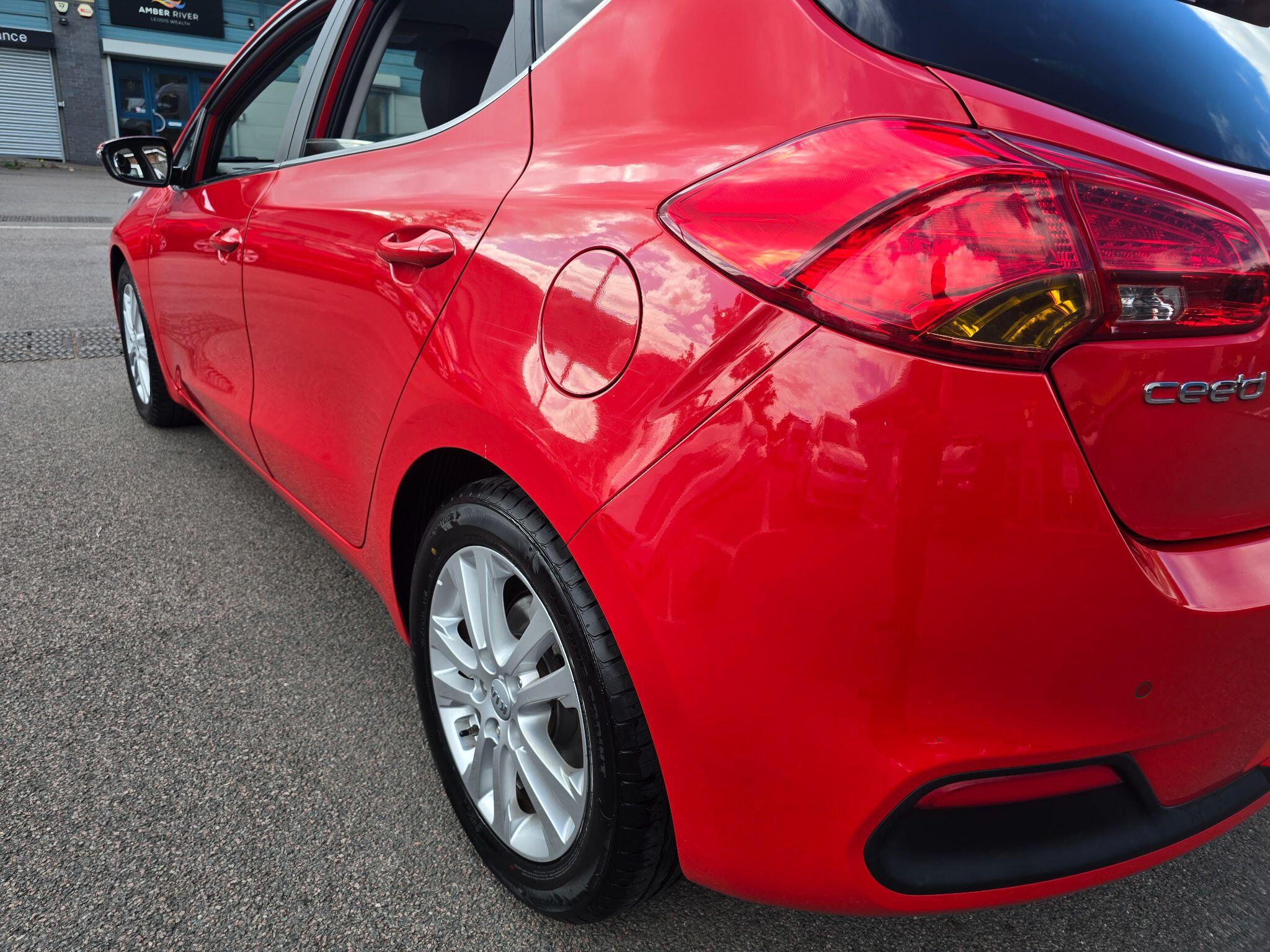 Kia Ceed view 88