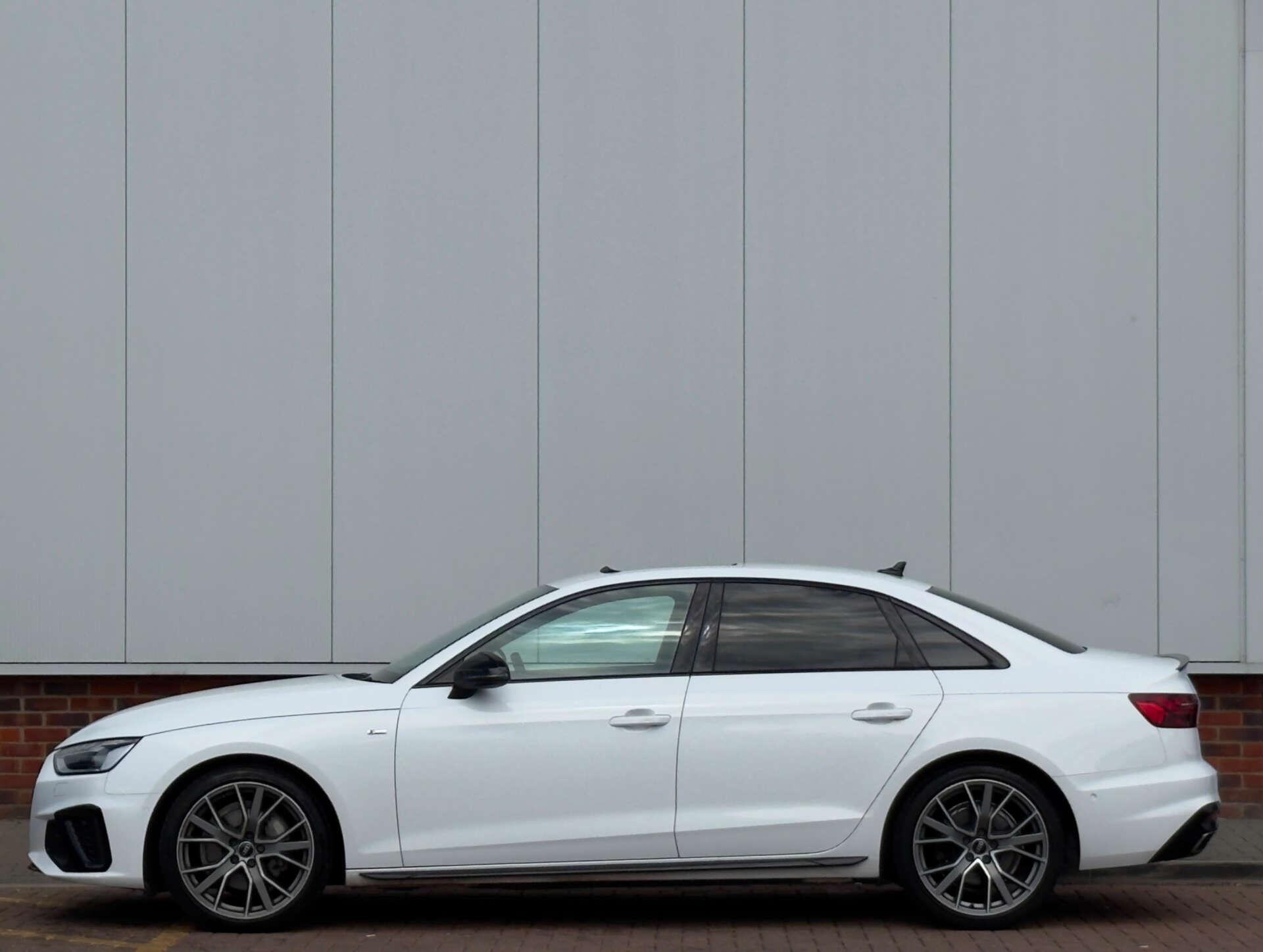 Audi A4 view 6