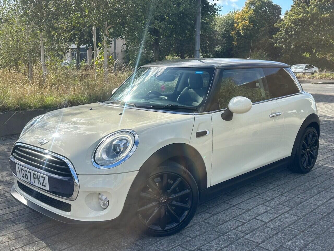 Mini Hatch view 18