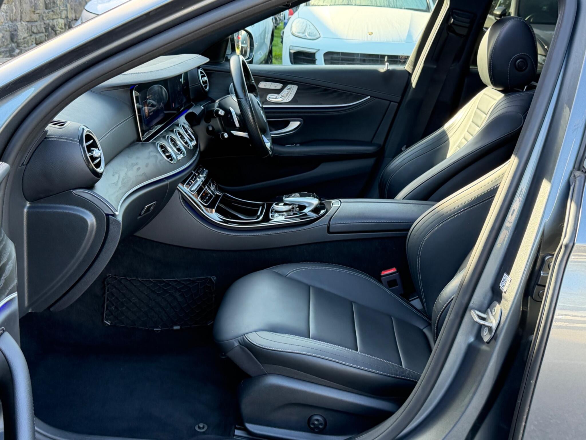 Mercedes-Benz E-Class view 18