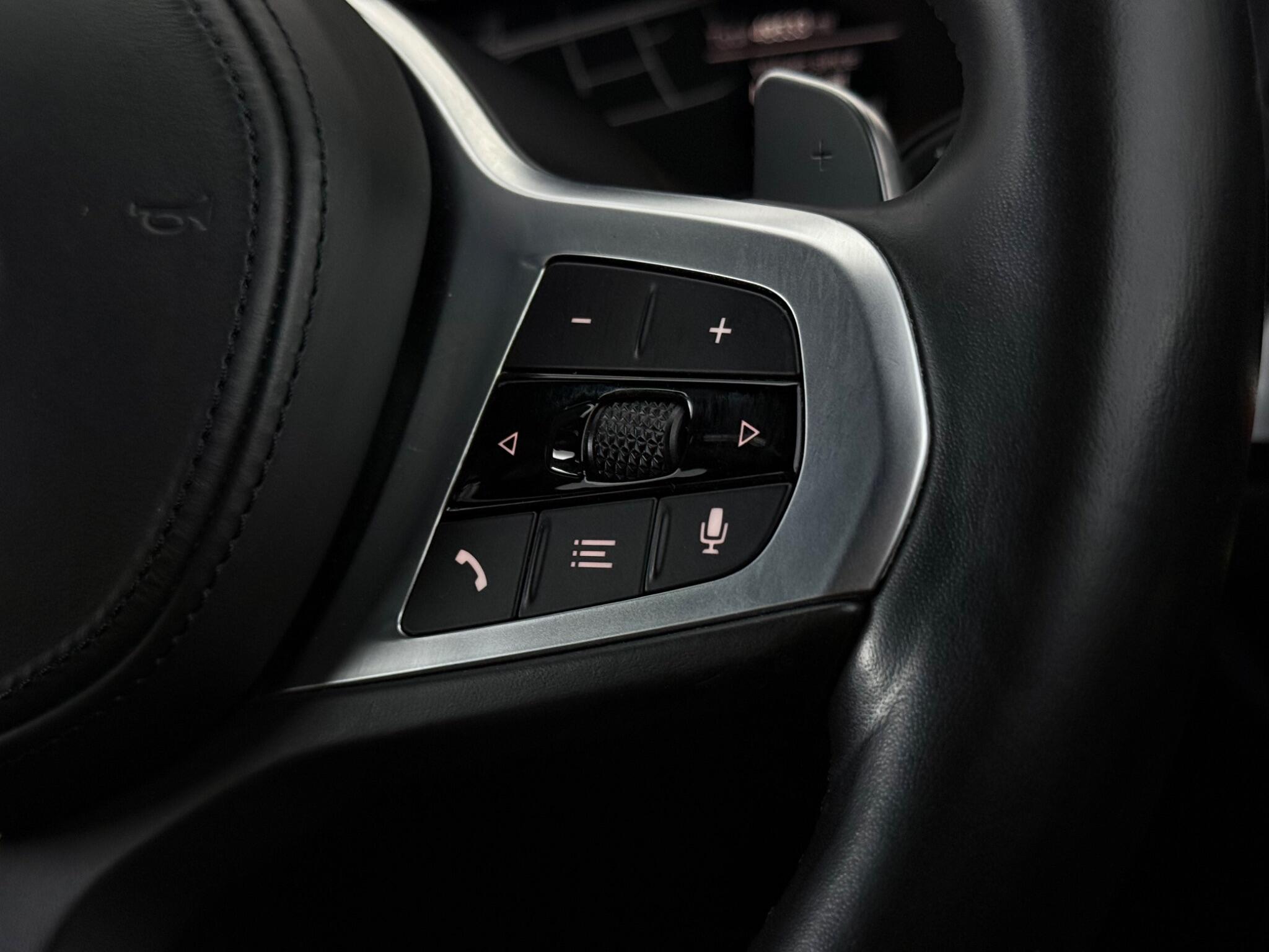 BMW 3 Series view 15
