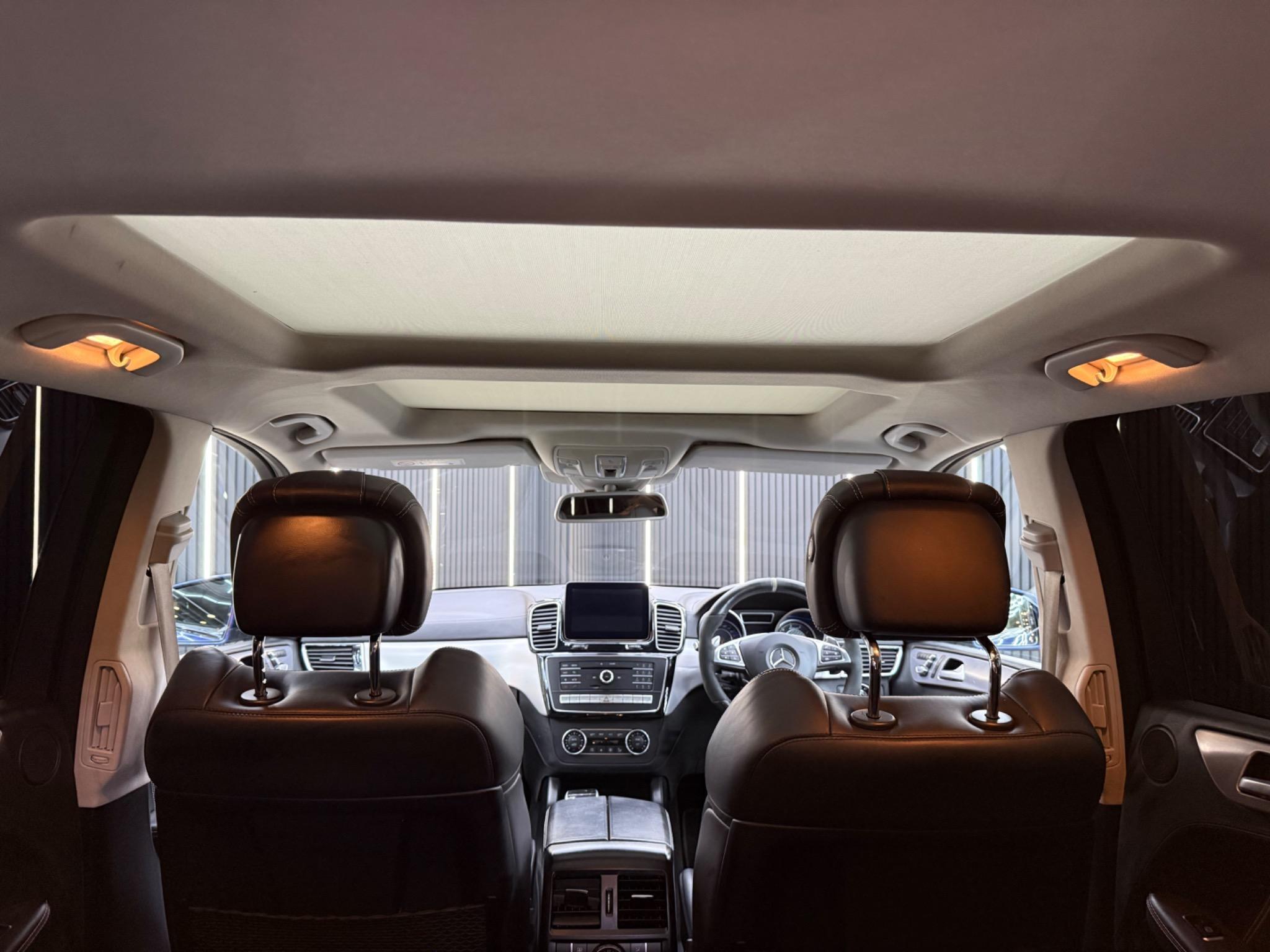Mercedes-Benz Gle view 49