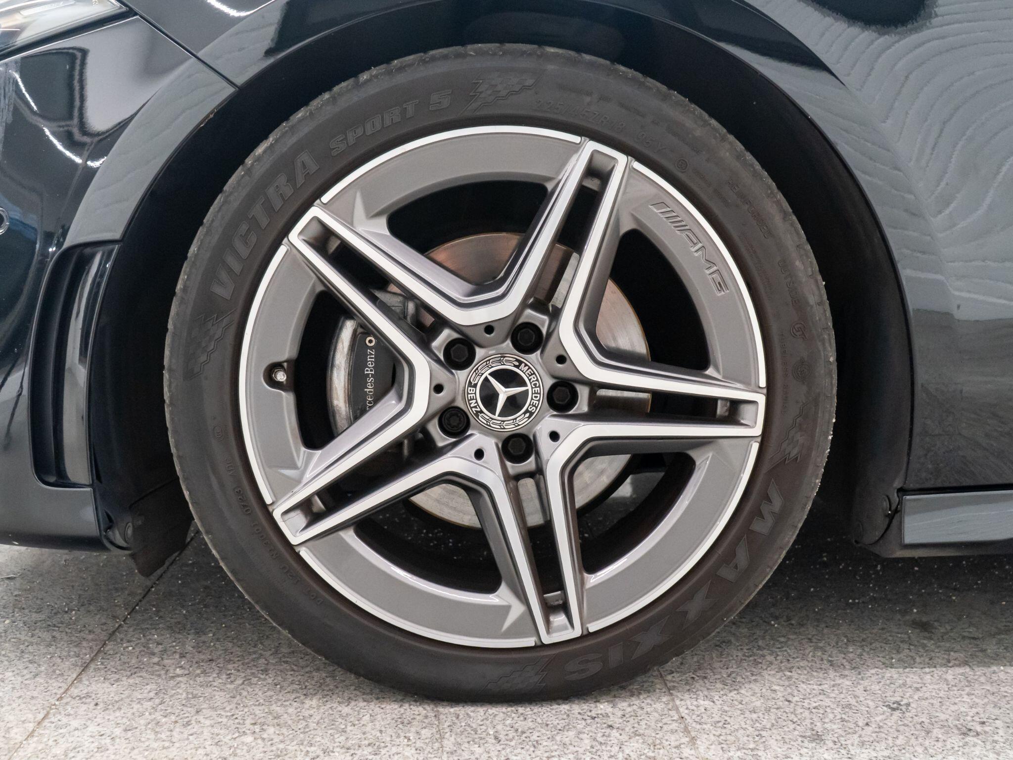 Mercedes-Benz A-Class view 23