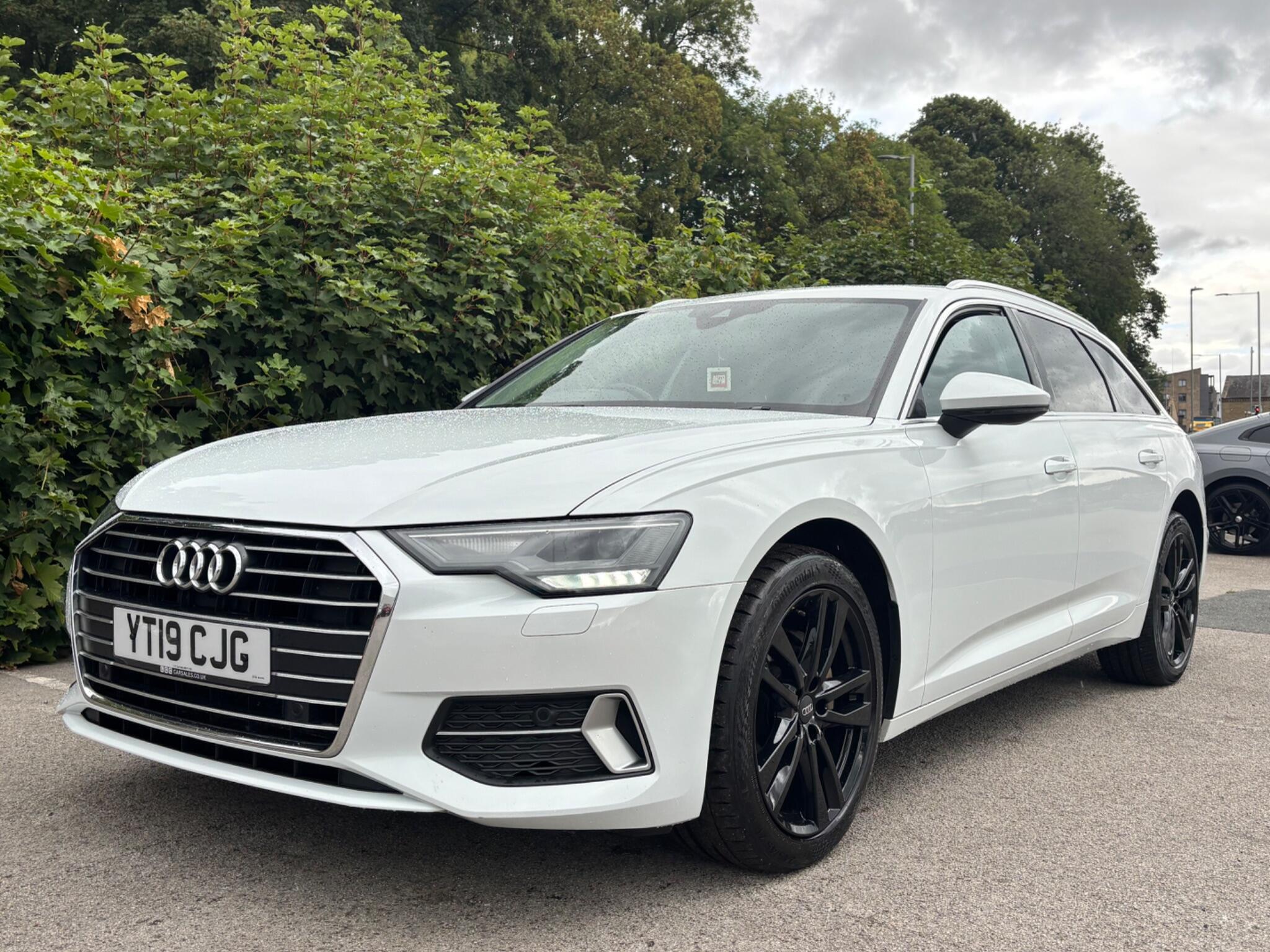 Audi A6 Avant main image