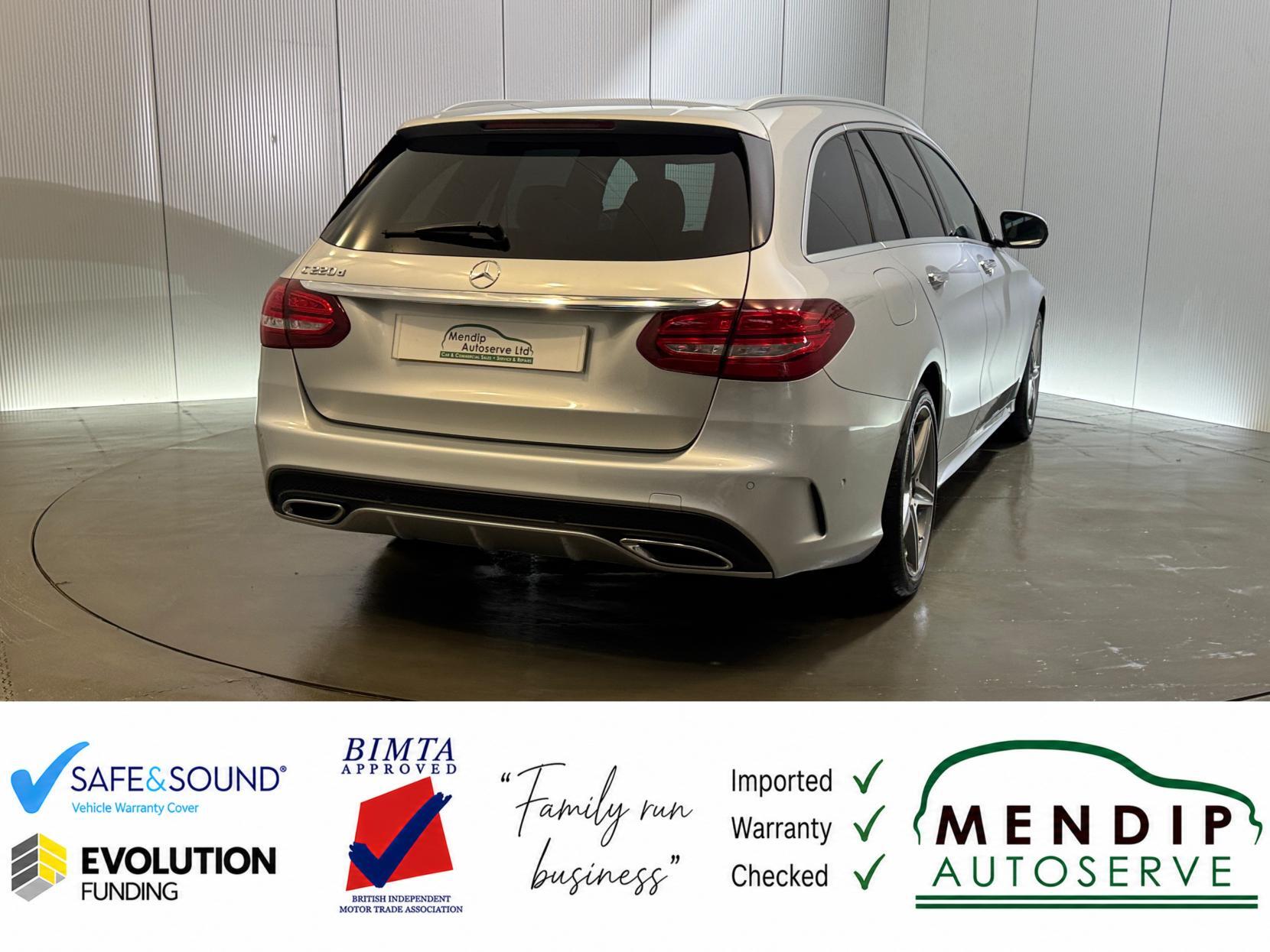 Mercedes-Benz C-Class view 24