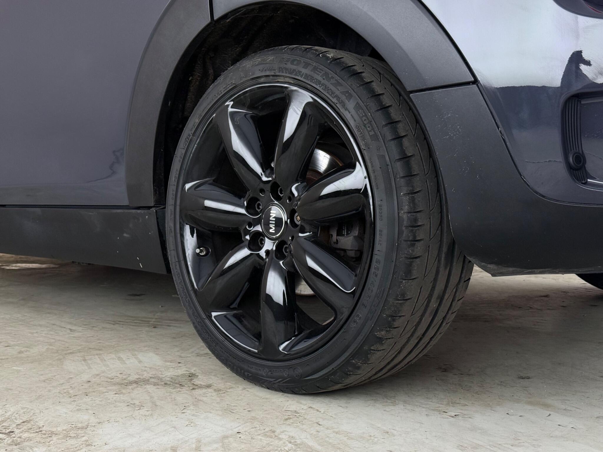 Mini Clubman view 9