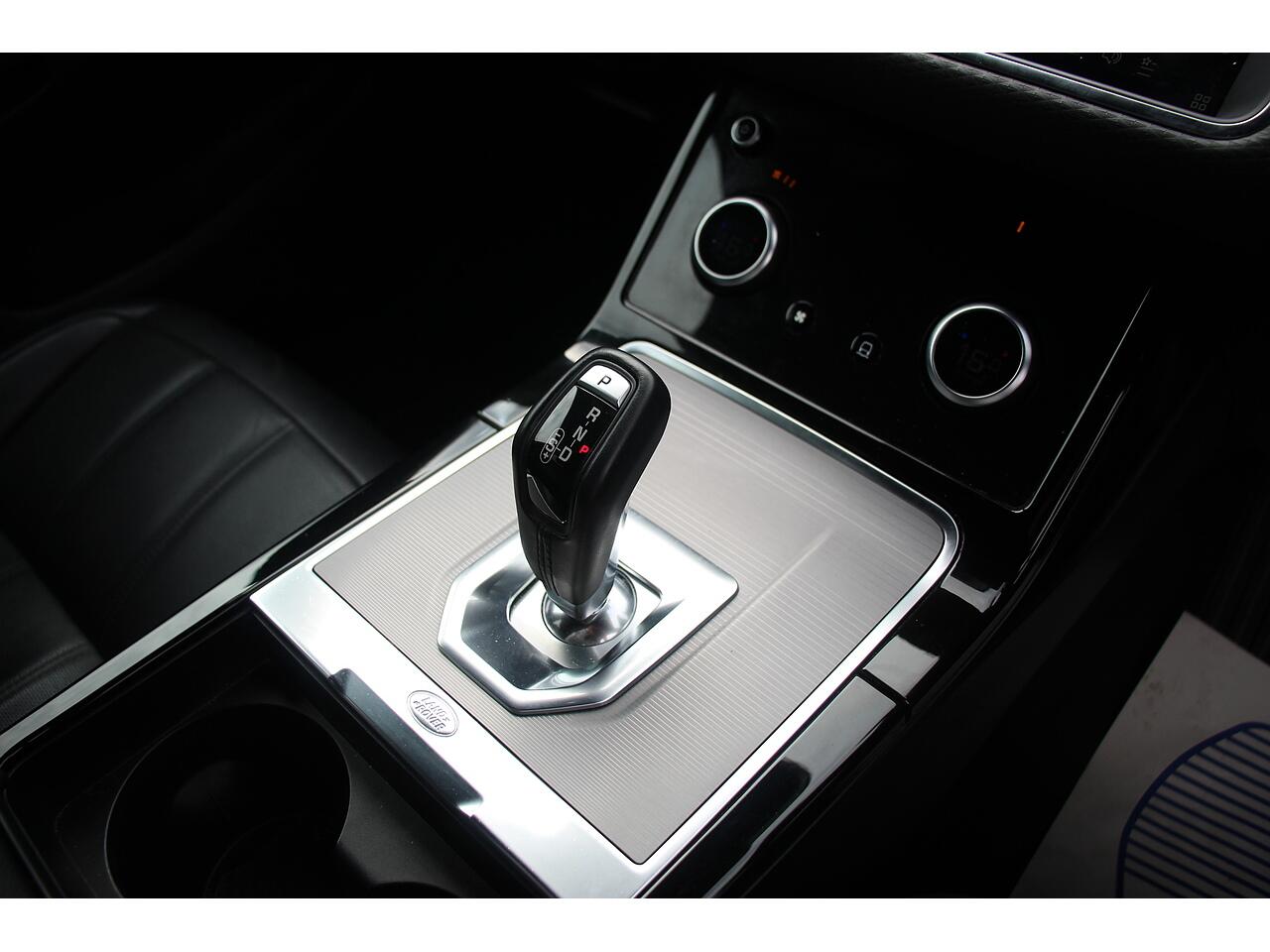 Land Rover Range Rover Evoque view 25