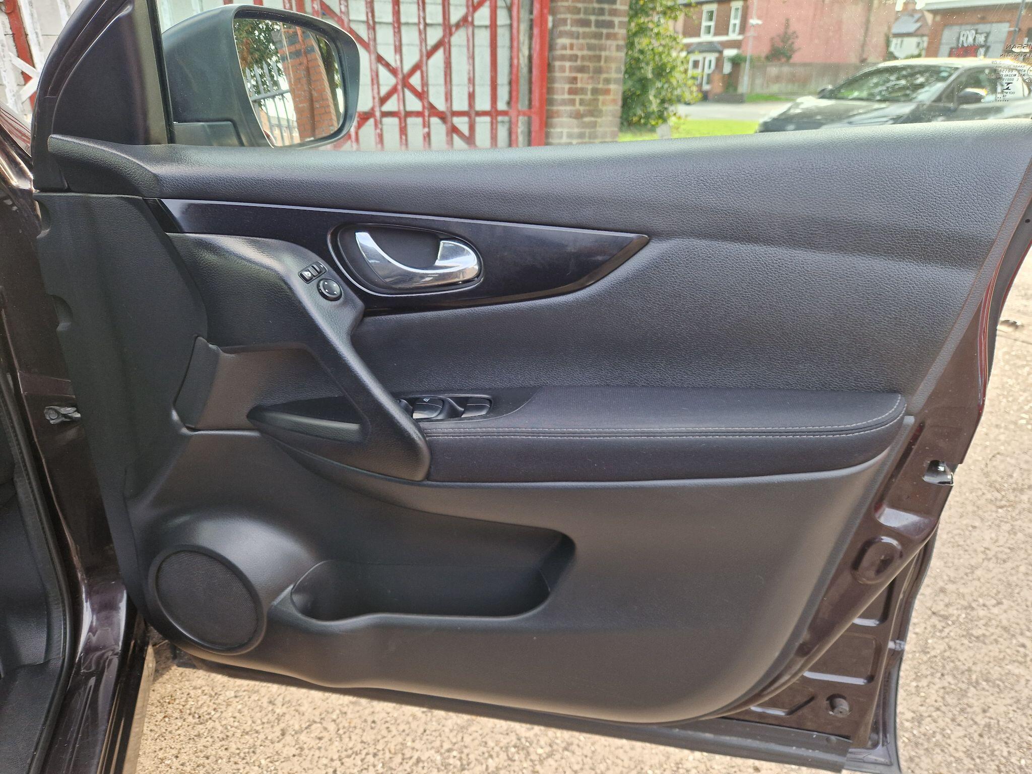 Nissan Qashqai view 29