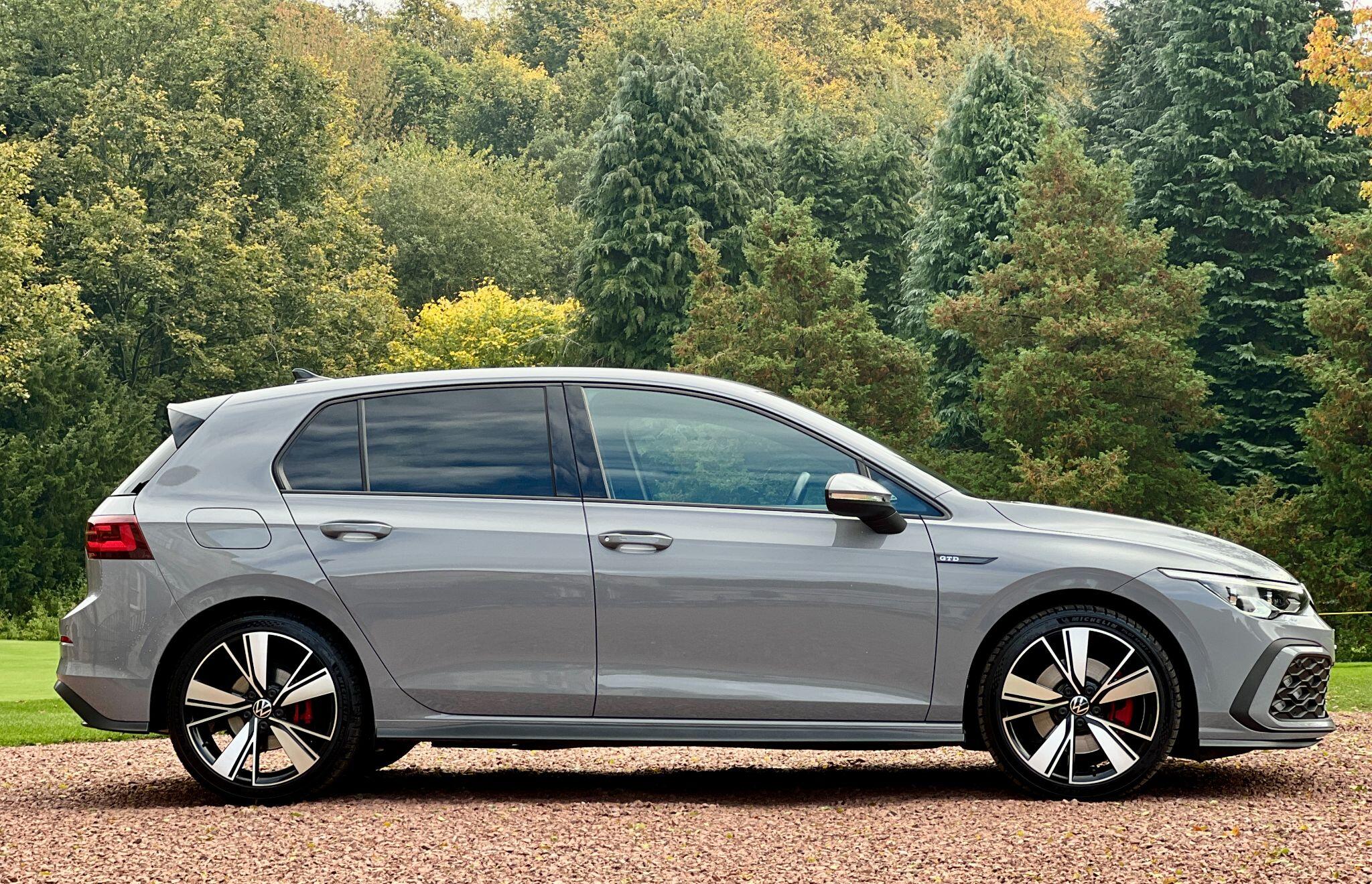 Volkswagen Golf view 6