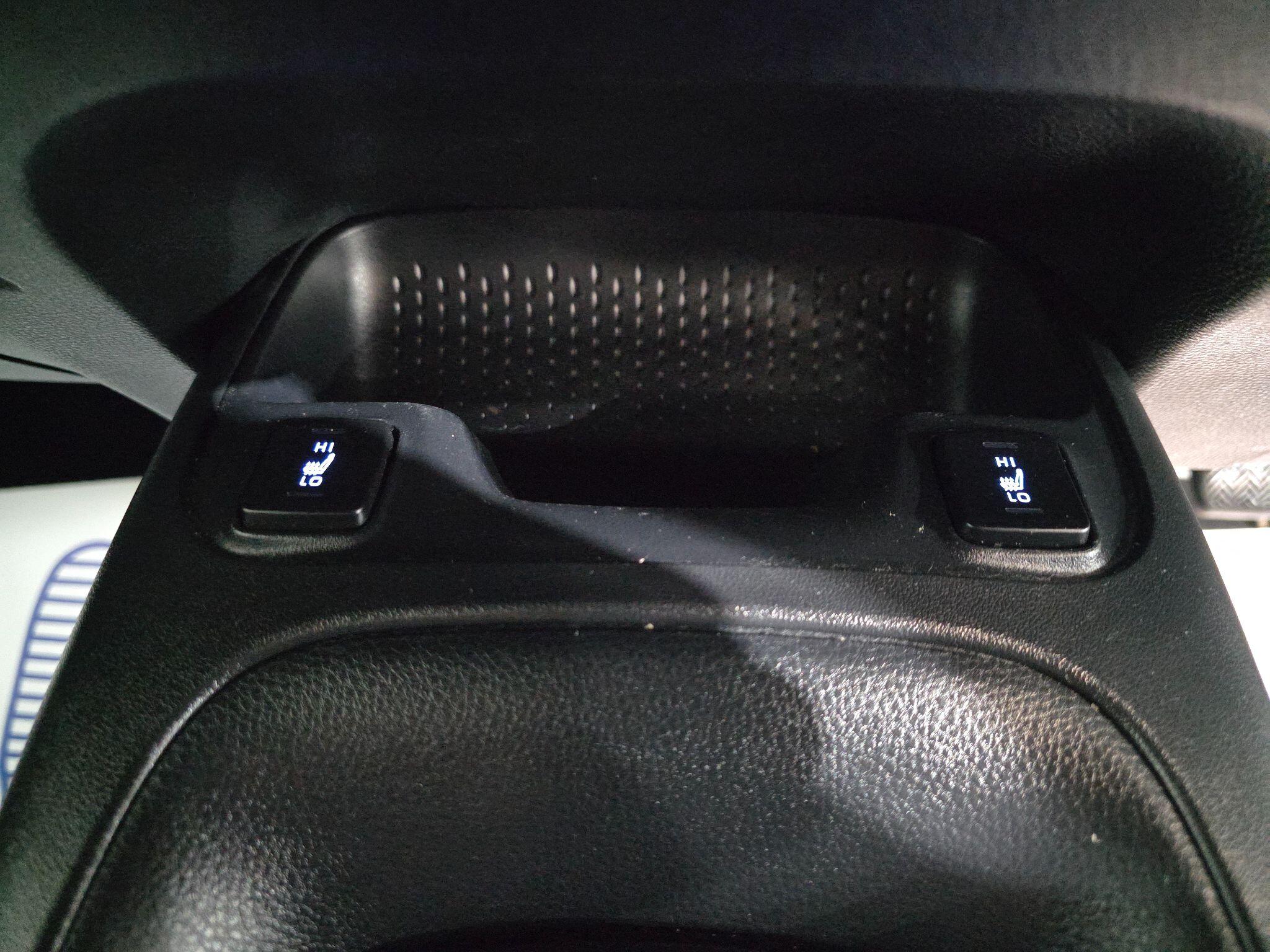 Toyota Corolla view 9