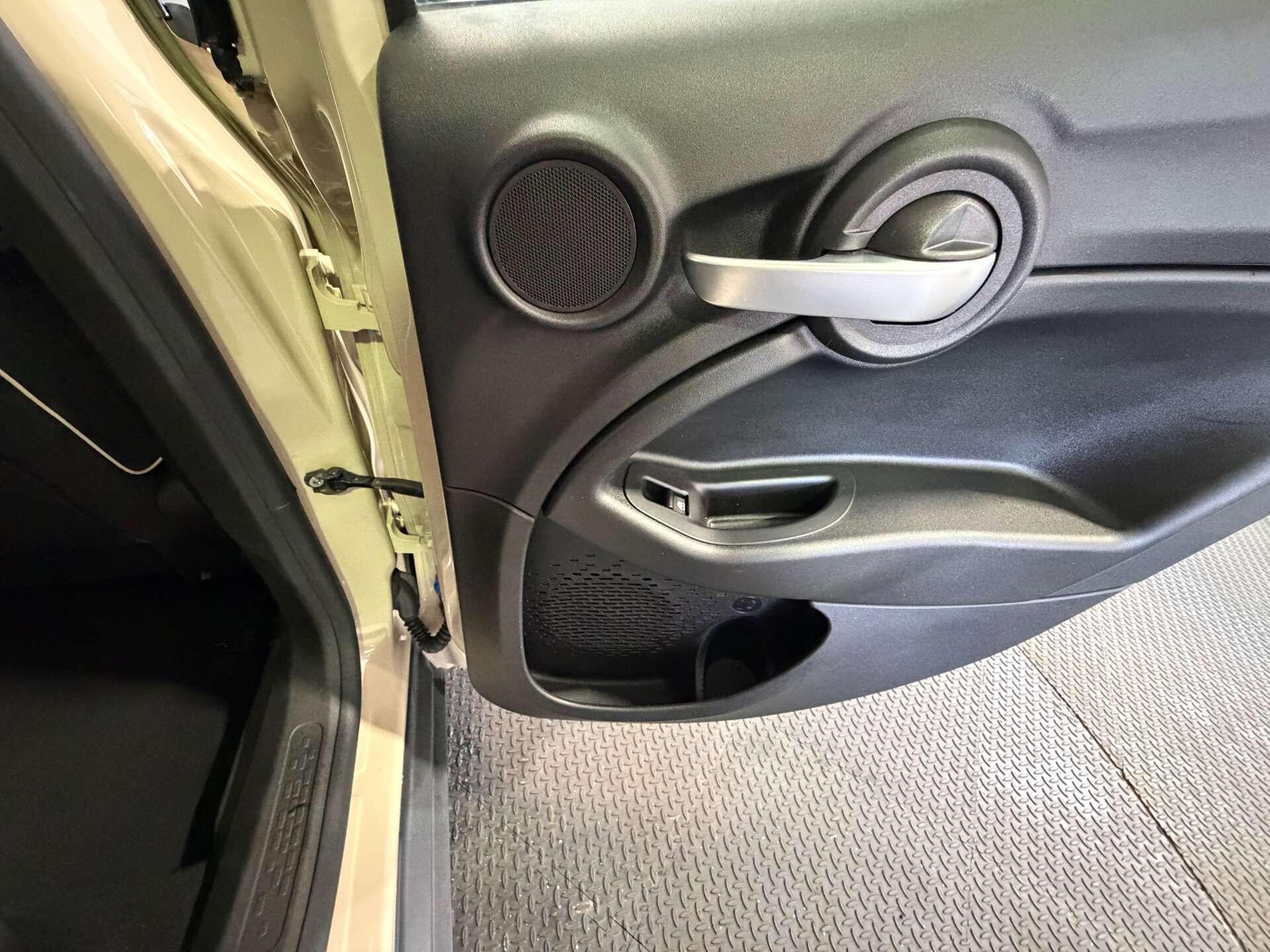 Fiat 500x view 42