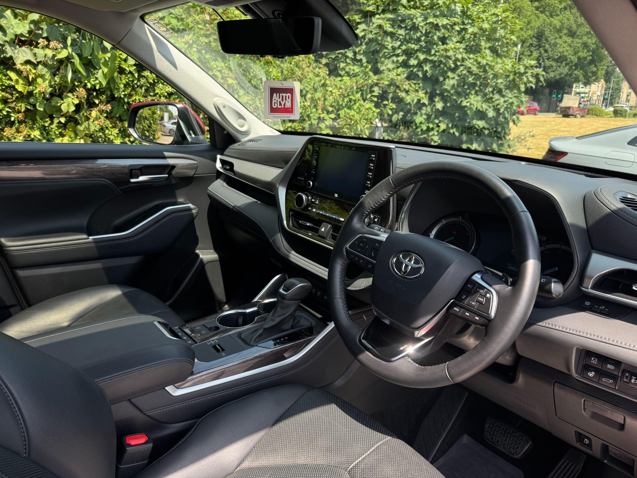 Toyota Highlander view 14