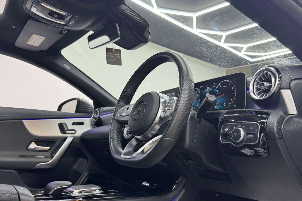 Mercedes-Benz Cla view 16