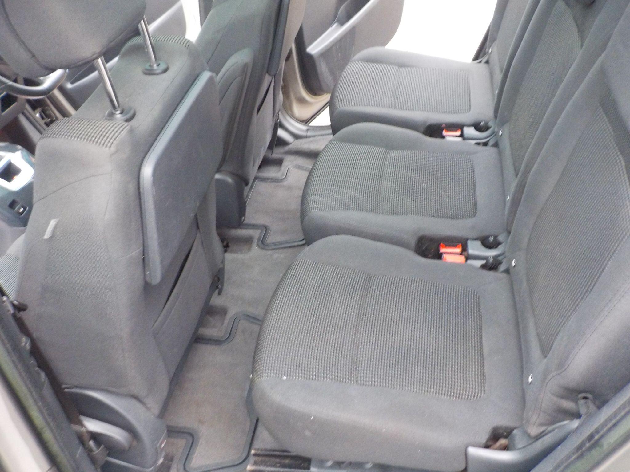 Peugeot 5008 1.6 HDi Allure Euro 5 5dr