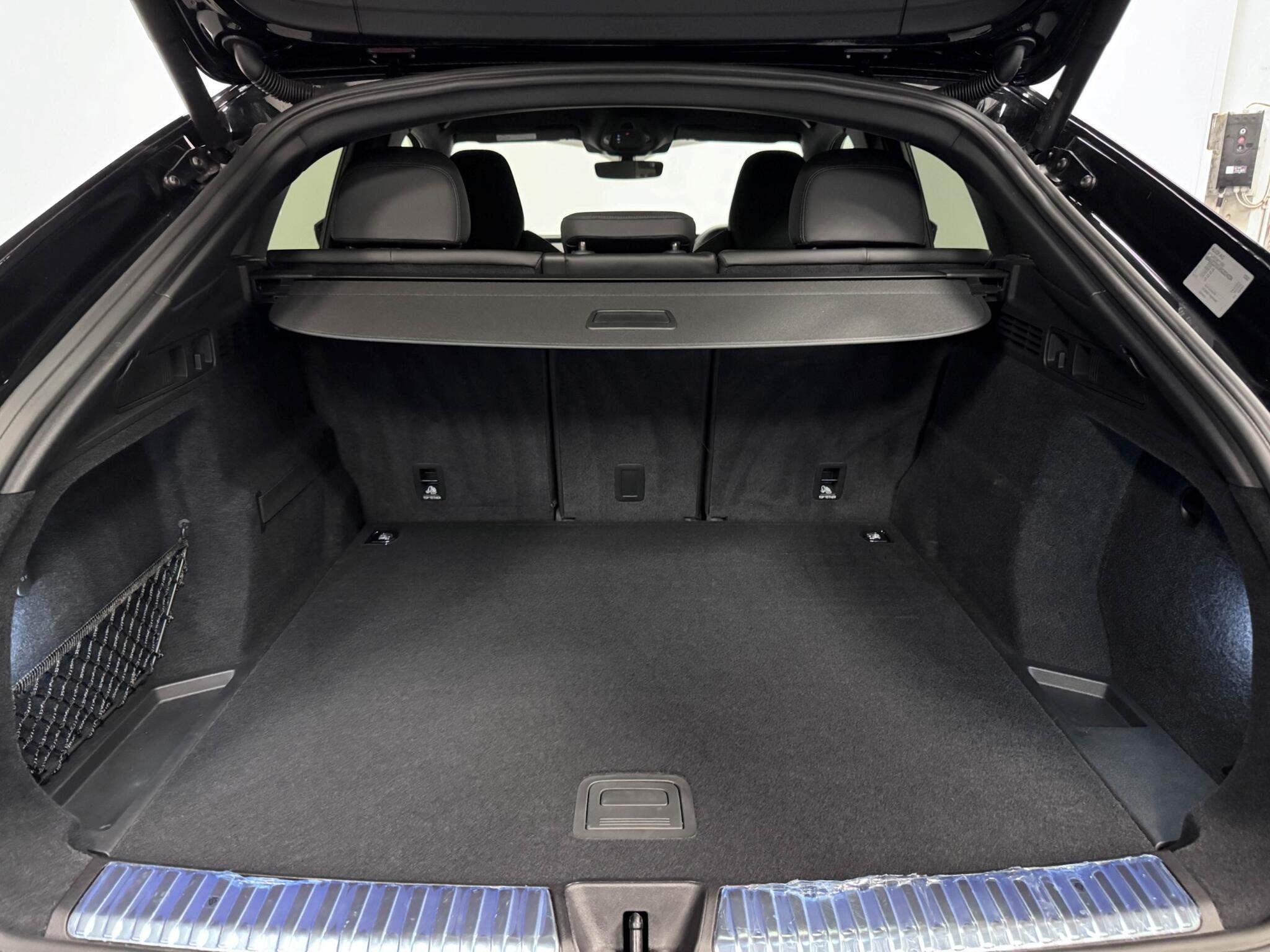 Audi Q5 view 7