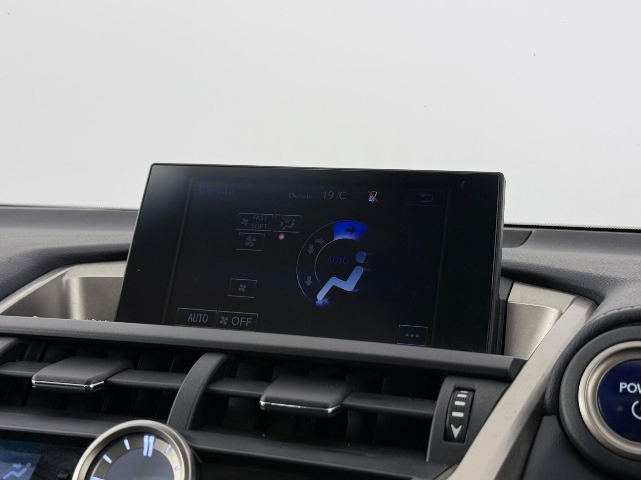 Lexus NX view 28
