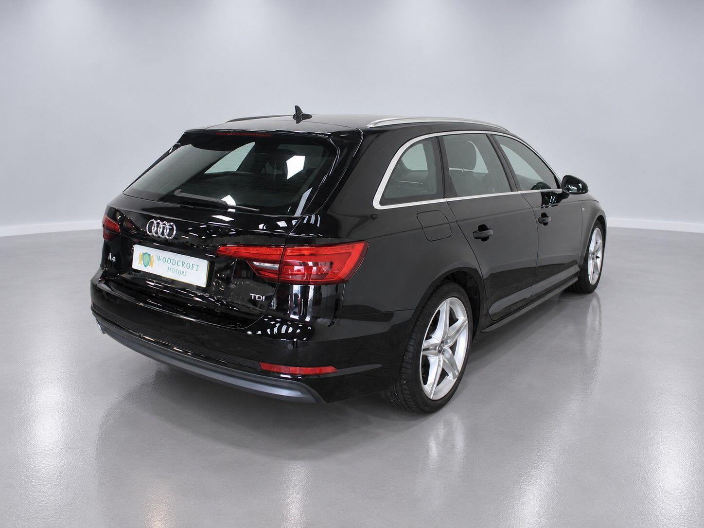 Audi A4 view 8