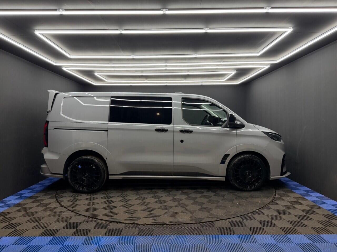 Ford Transit Custom view 23