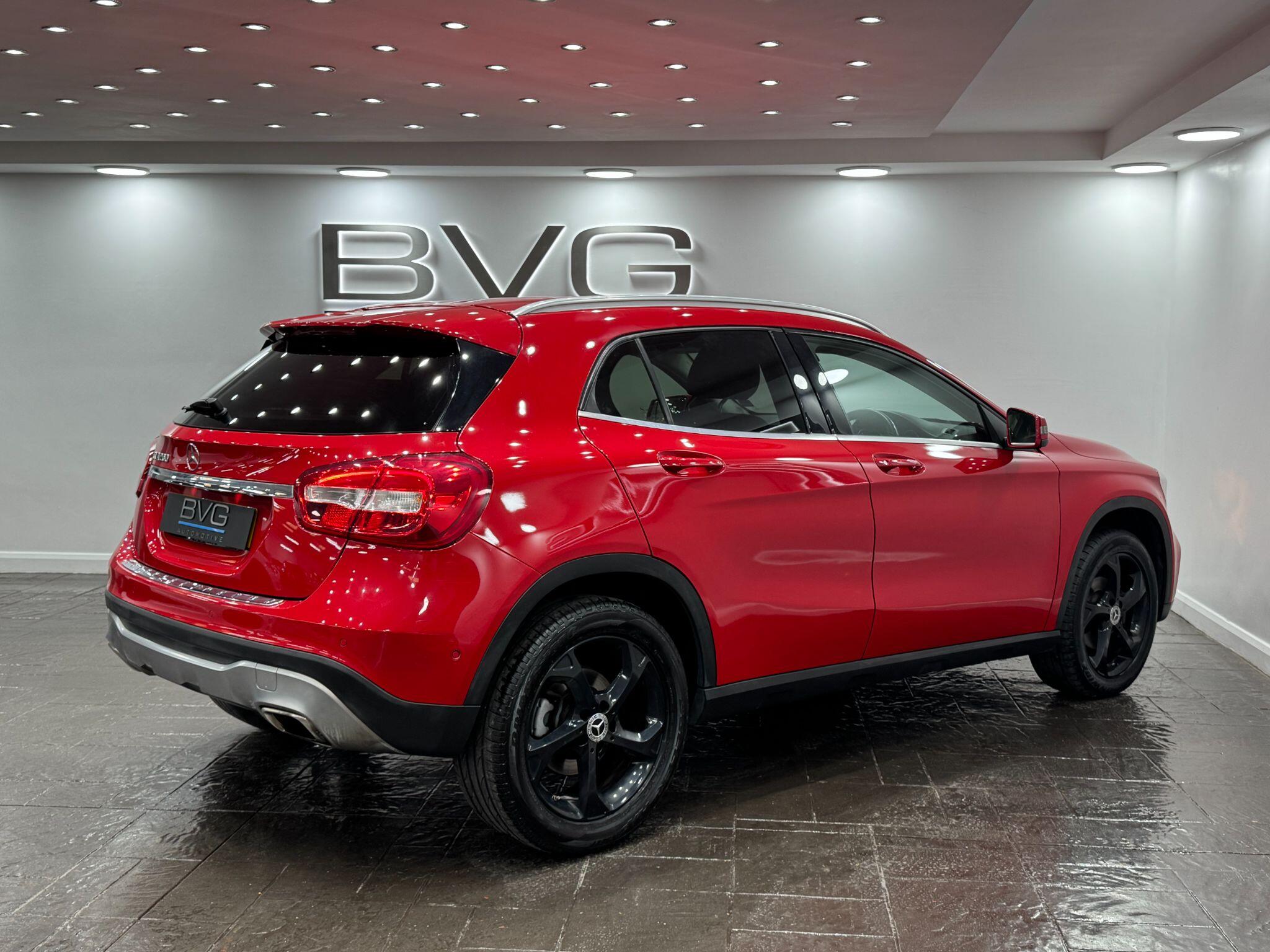 Mercedes-Benz GLA view 19