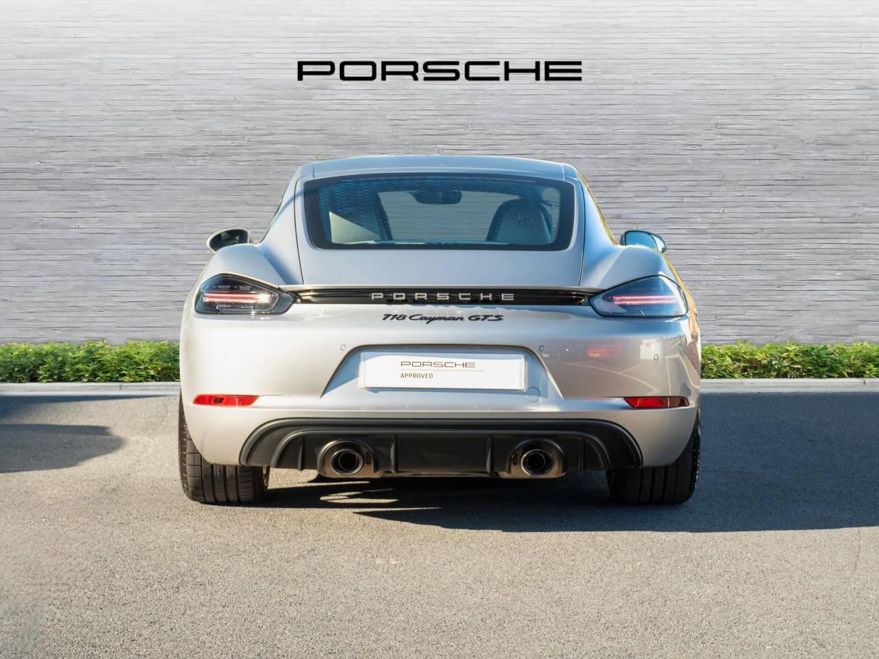 Porsche Cayman view 7