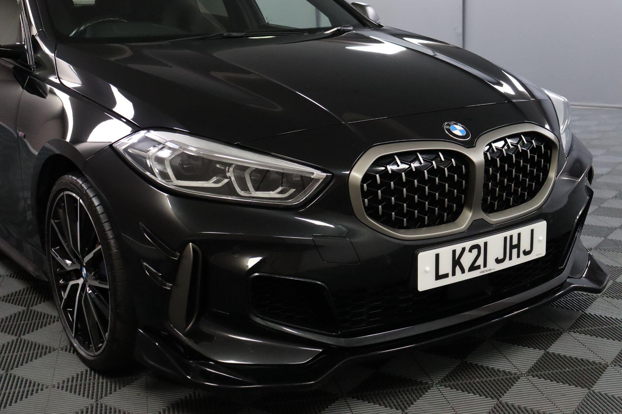 BMW 1 Series view 28