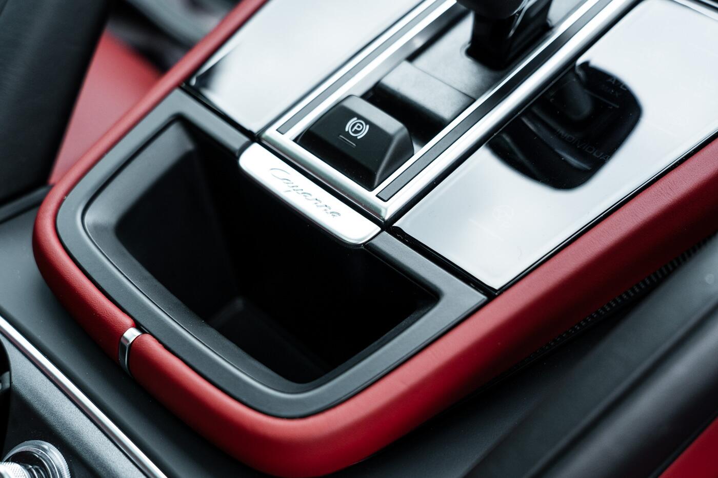 Porsche Cayenne view 45