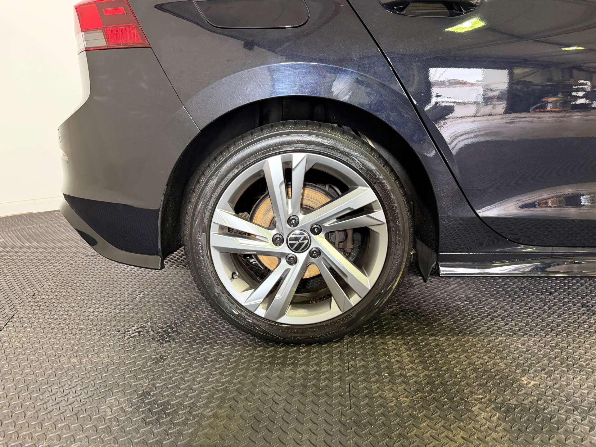 Volkswagen Golf view 71