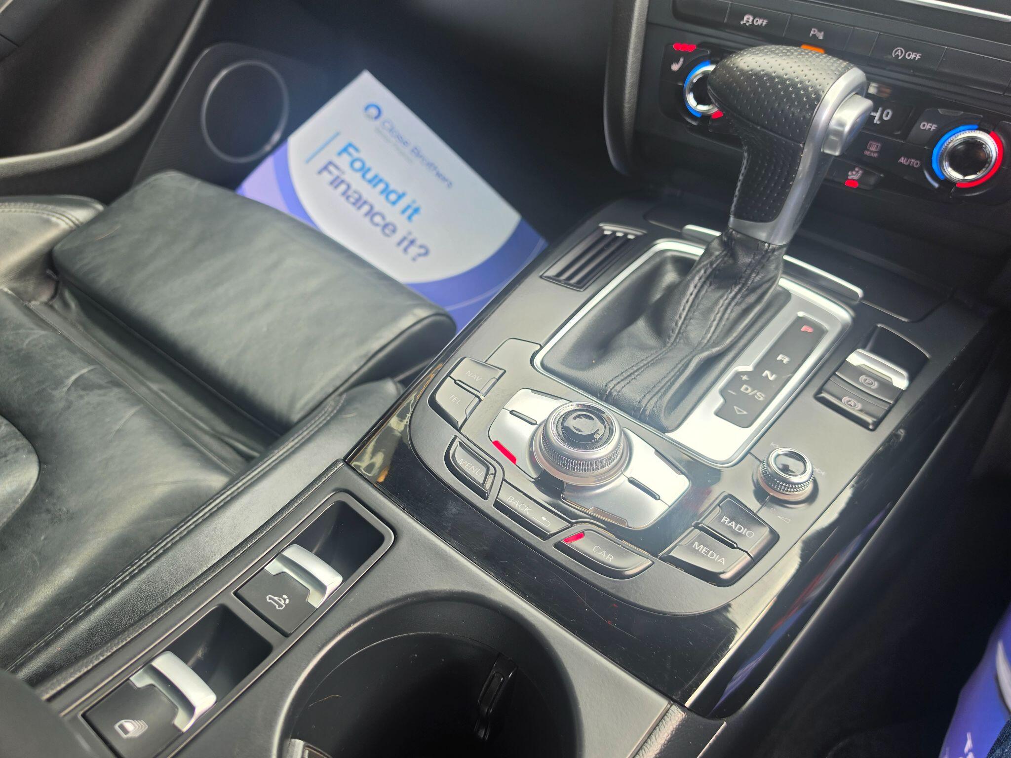 Audi A5 Cabriolet view 8