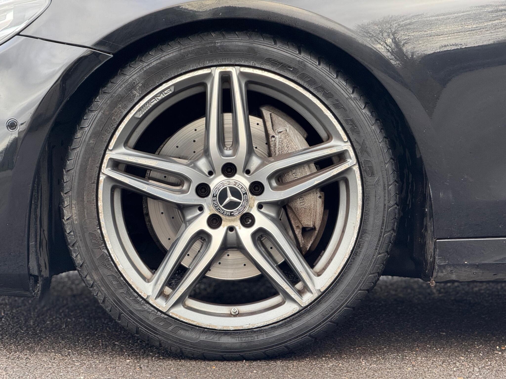 Mercedes-Benz E-Class view 38