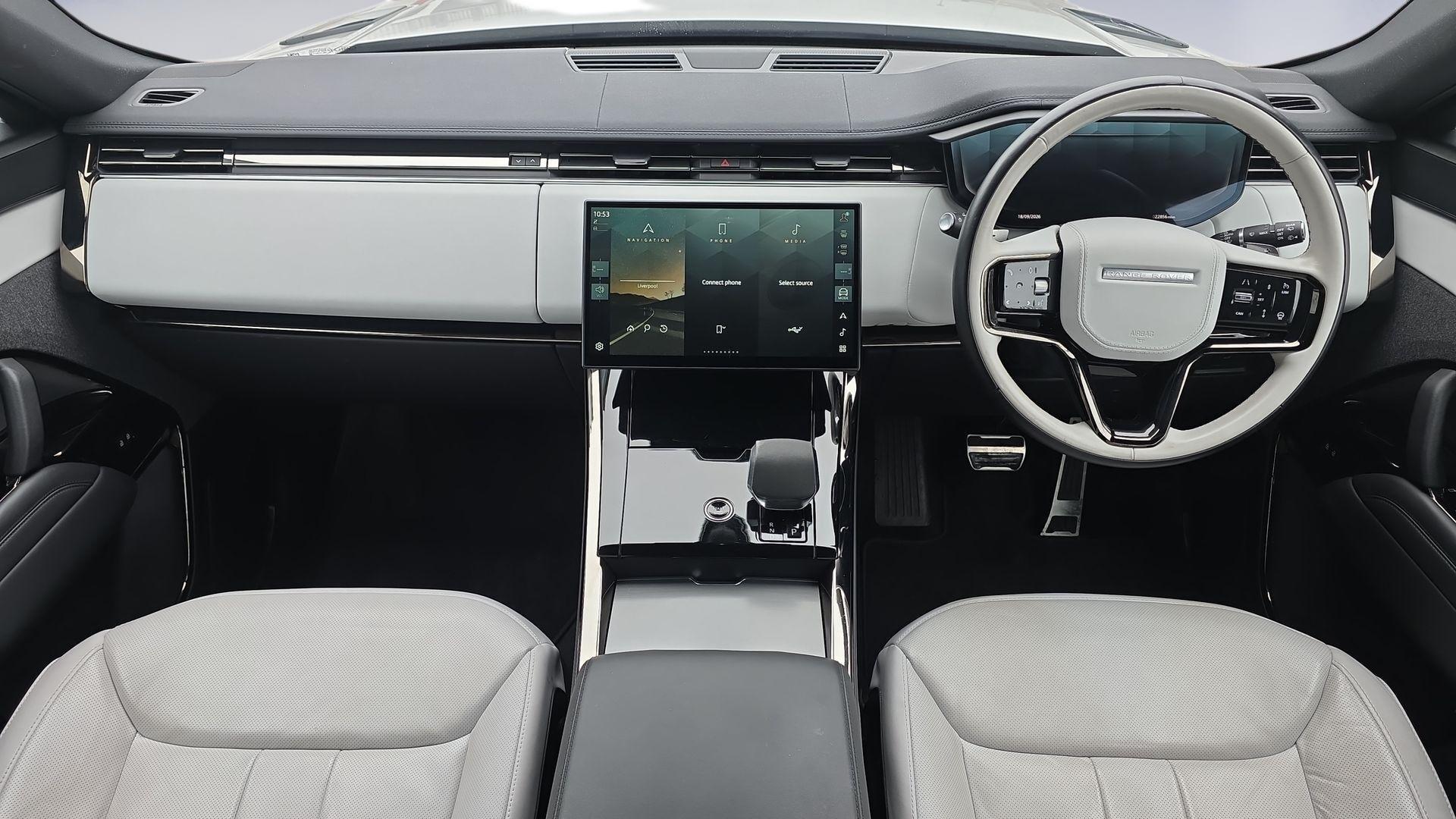 Land Rover Range Rover Sport view 9