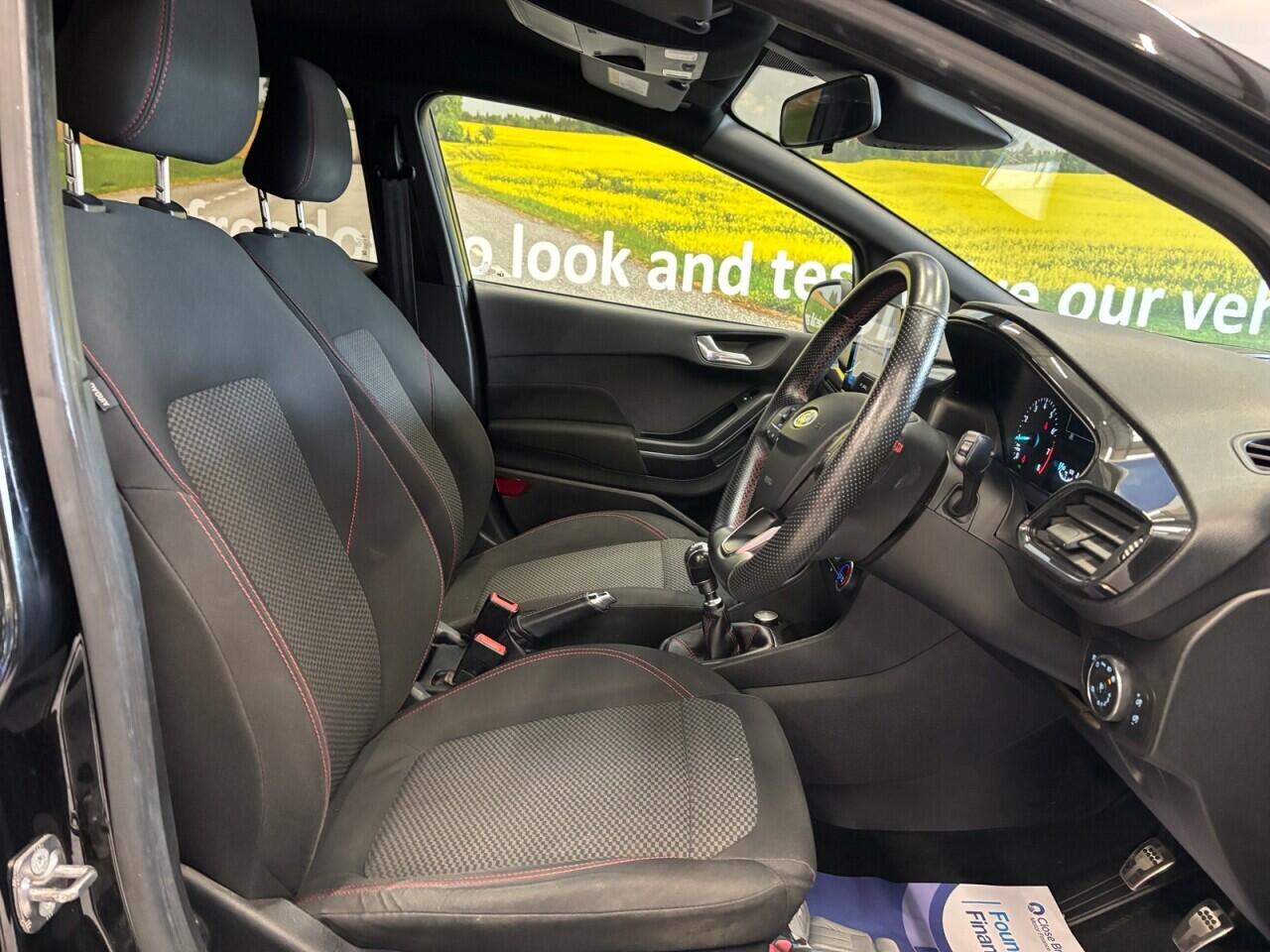 Ford Fiesta view 12