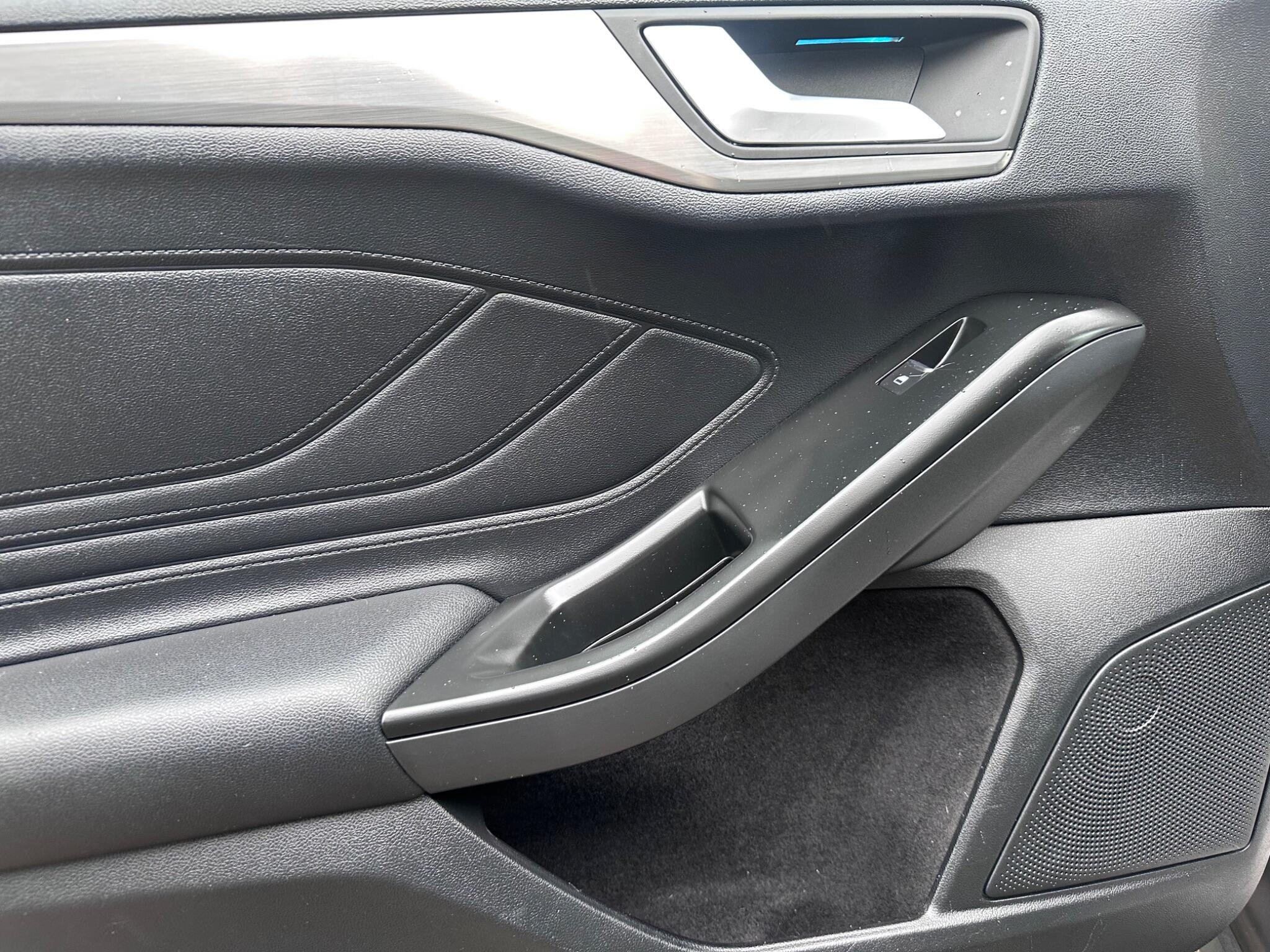 2019 Ford Focus image 28