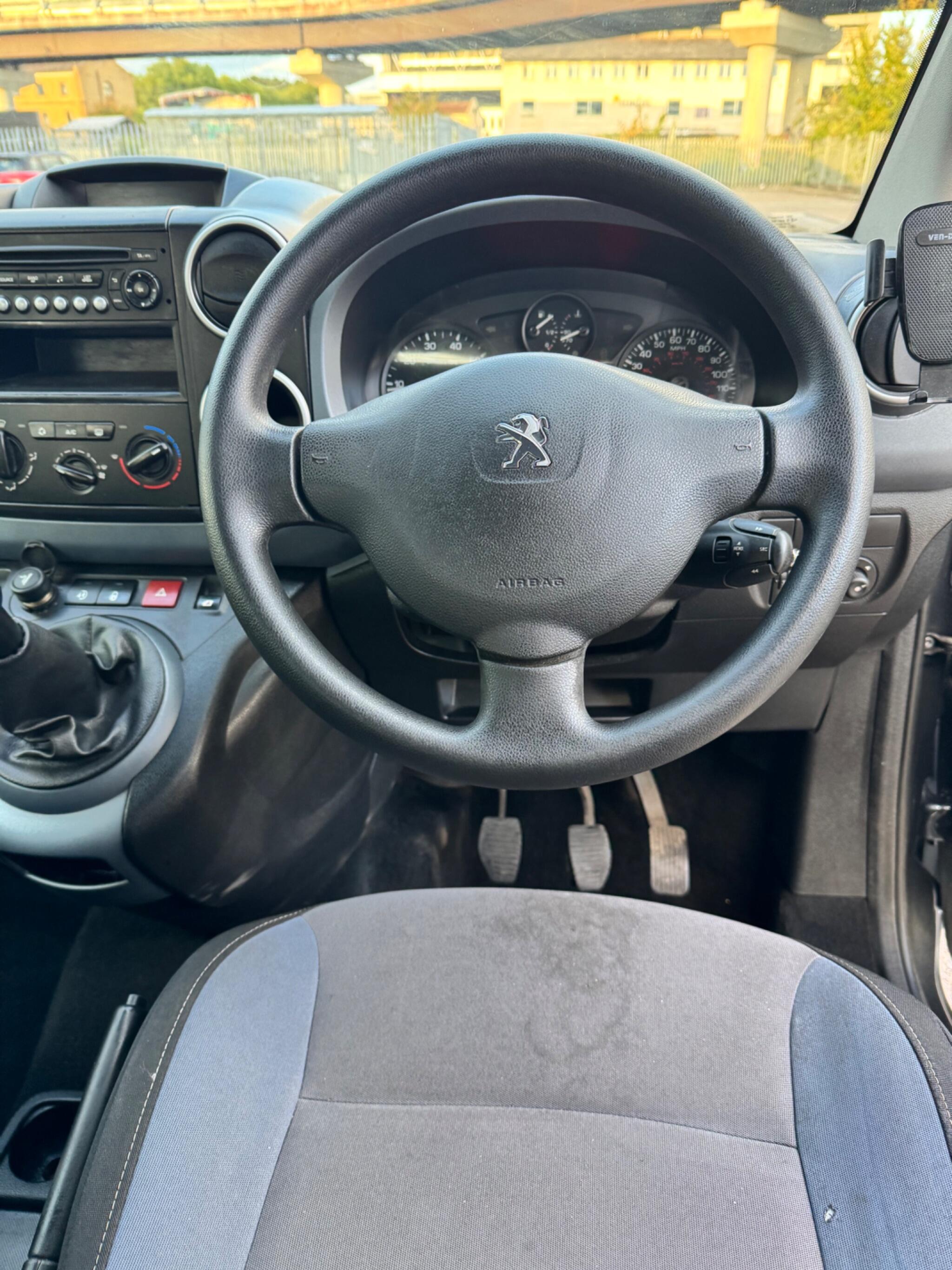 Peugeot Partner Tepee view 42