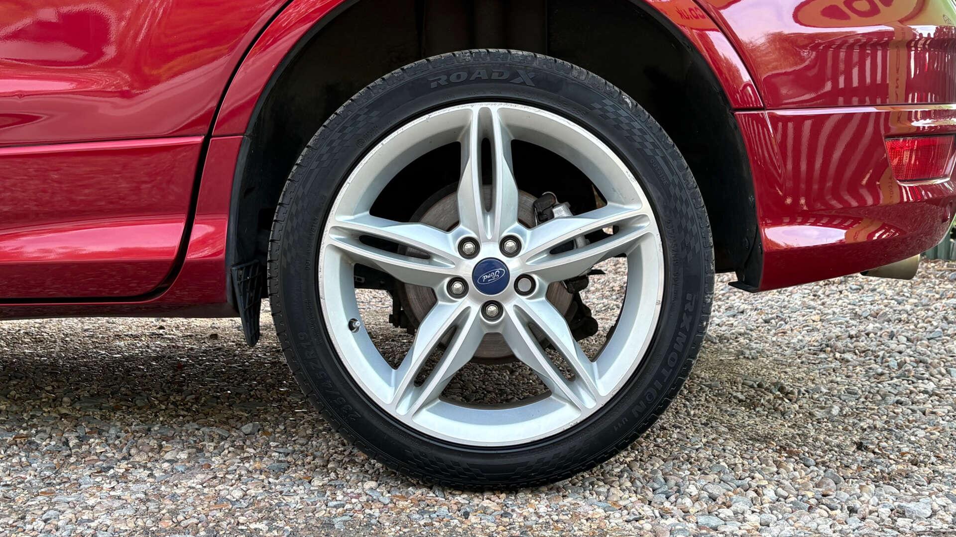 Ford Kuga view 41