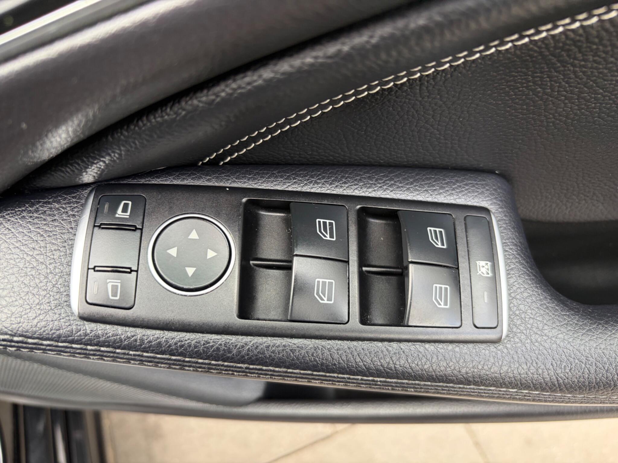 Mercedes-Benz Cla view 55