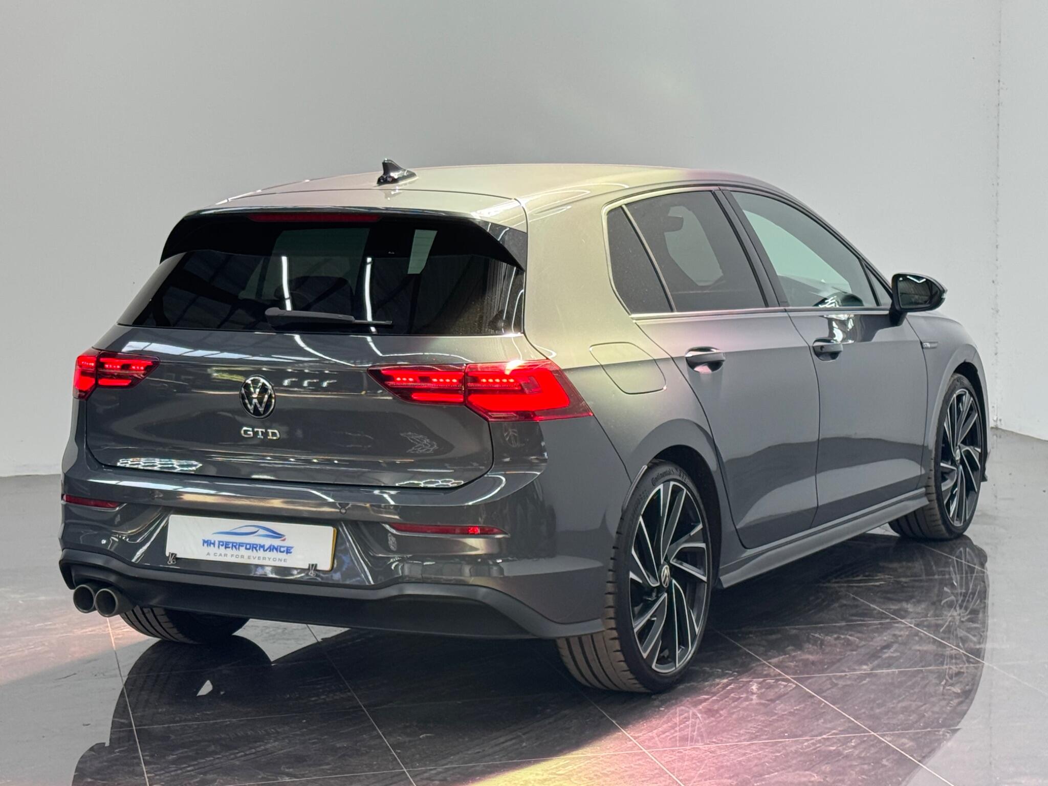 Volkswagen Golf view 19