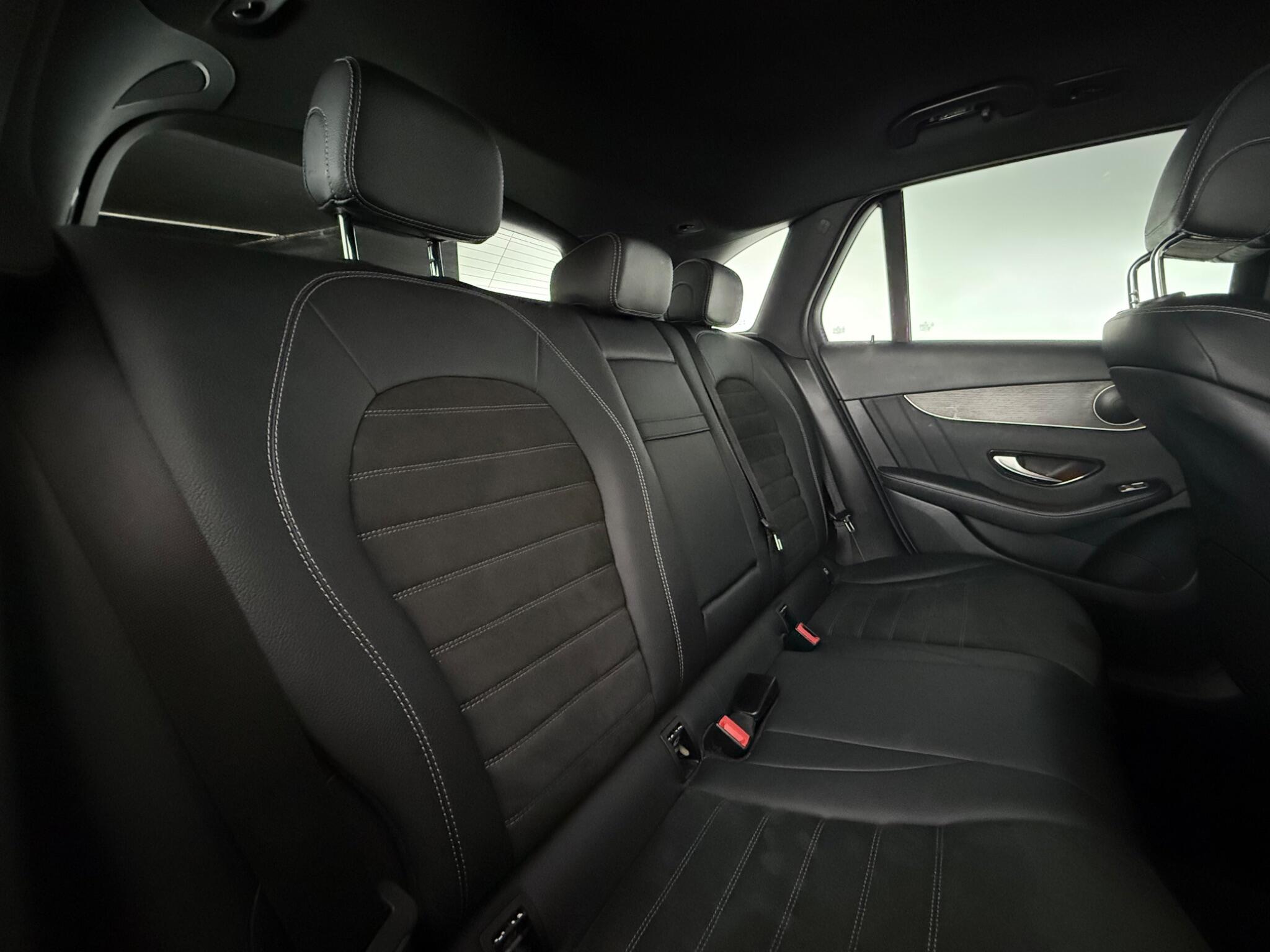 Mercedes-Benz GLC view 37