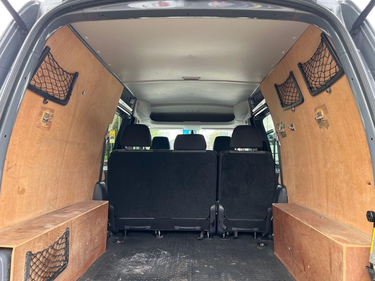 Volkswagen Caddy Maxi view 22
