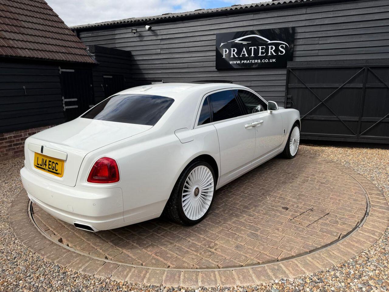 Rolls-Royce Ghost view 73