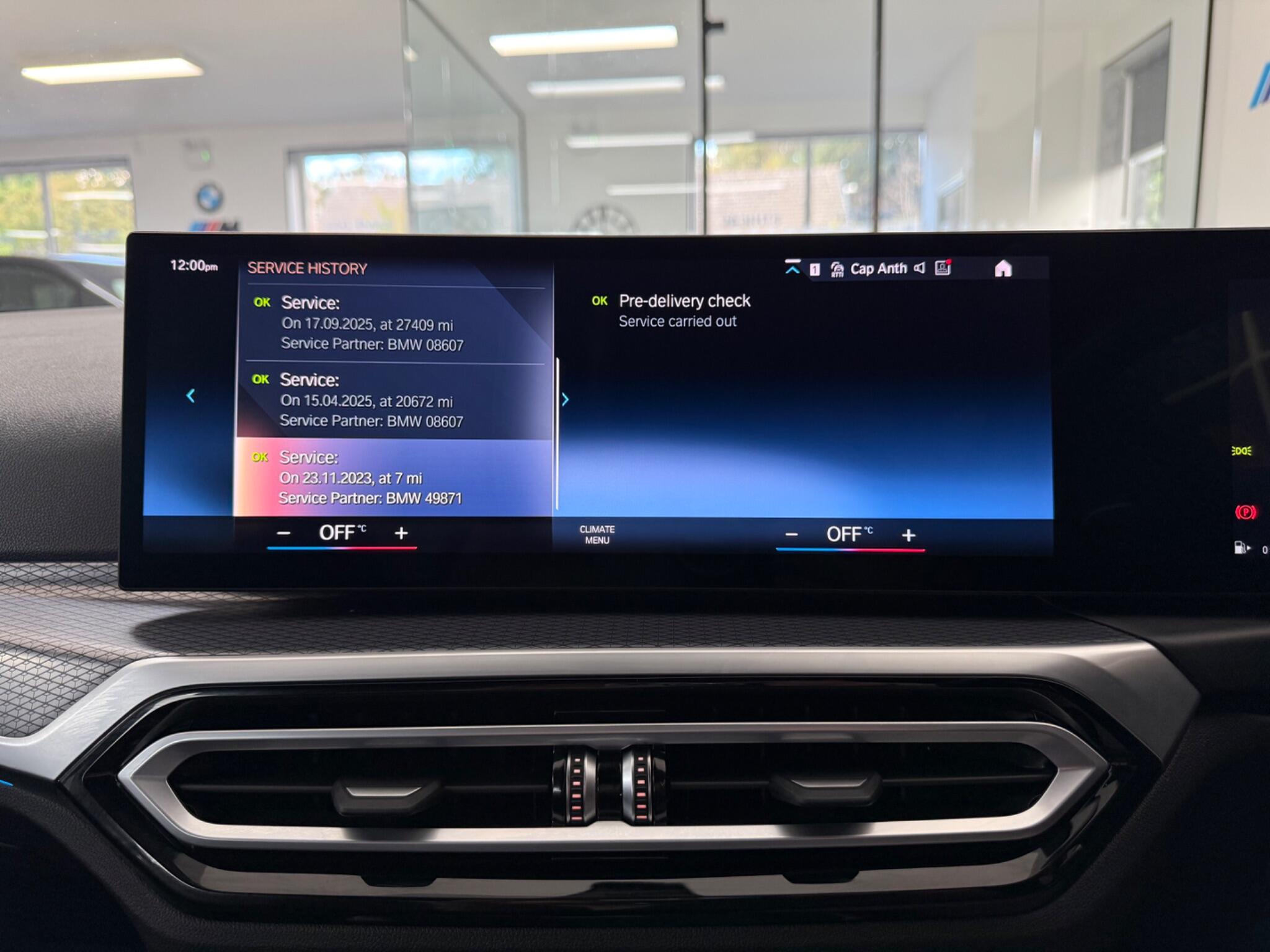 BMW 3 Series view 11