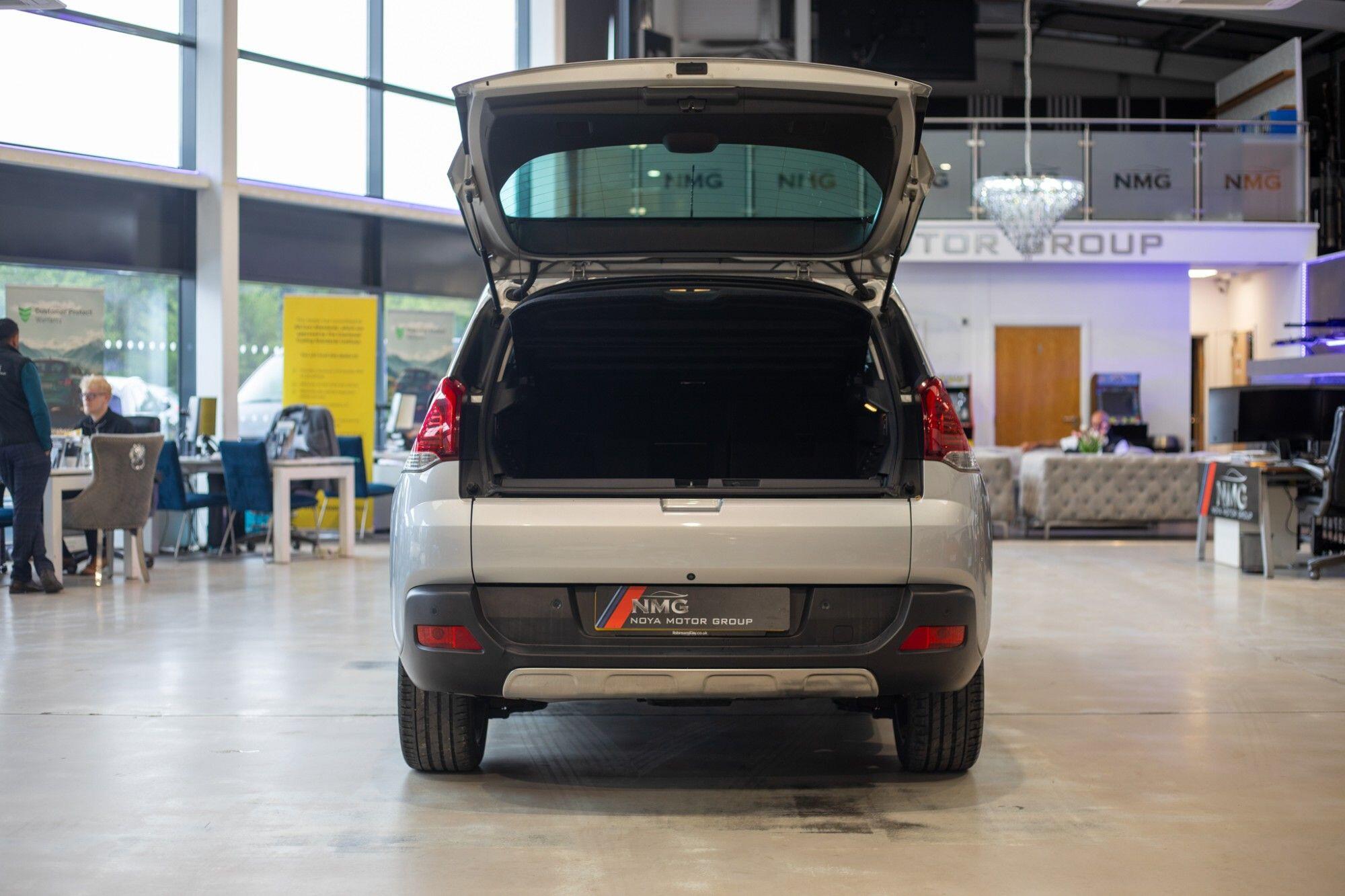 Peugeot 3008 view 37