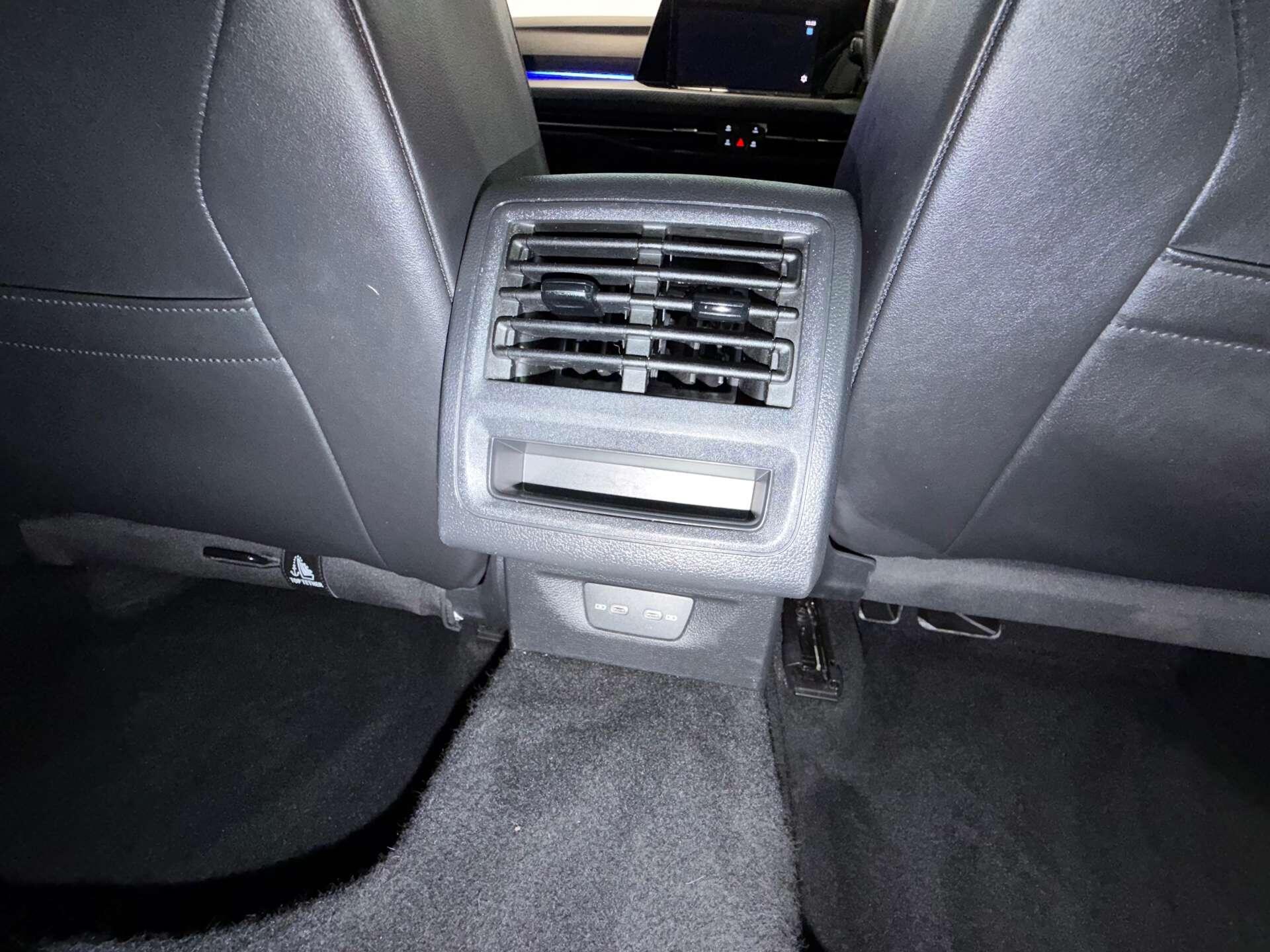 Volkswagen Golf view 54