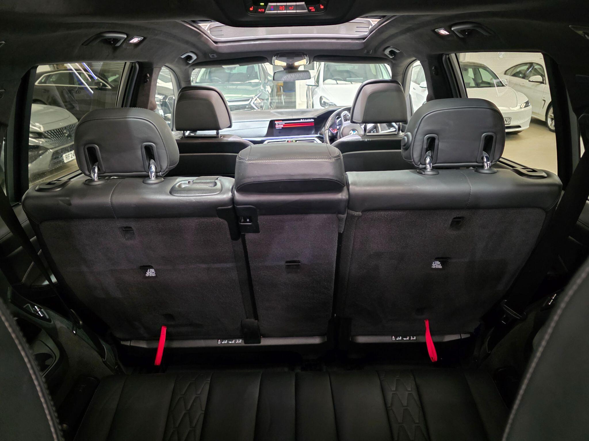 BMW X7 view 86